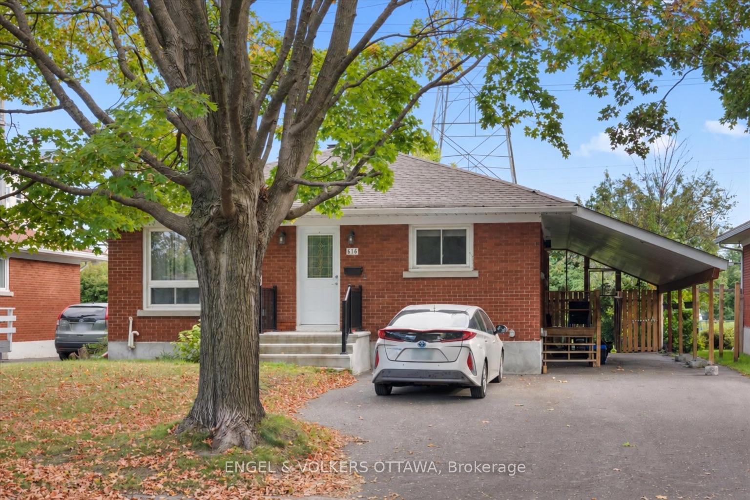 616 Browning Avenue B, Alta Vista And Area, On K1g 0t9