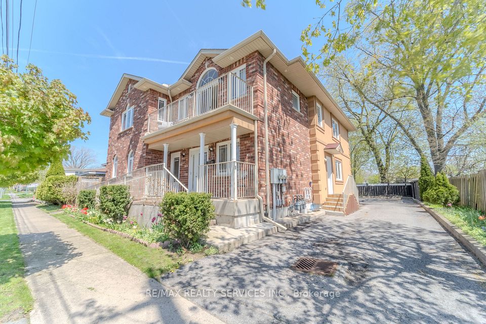 8006 Norton Street S, Niagara Falls, On L2g 6r9
