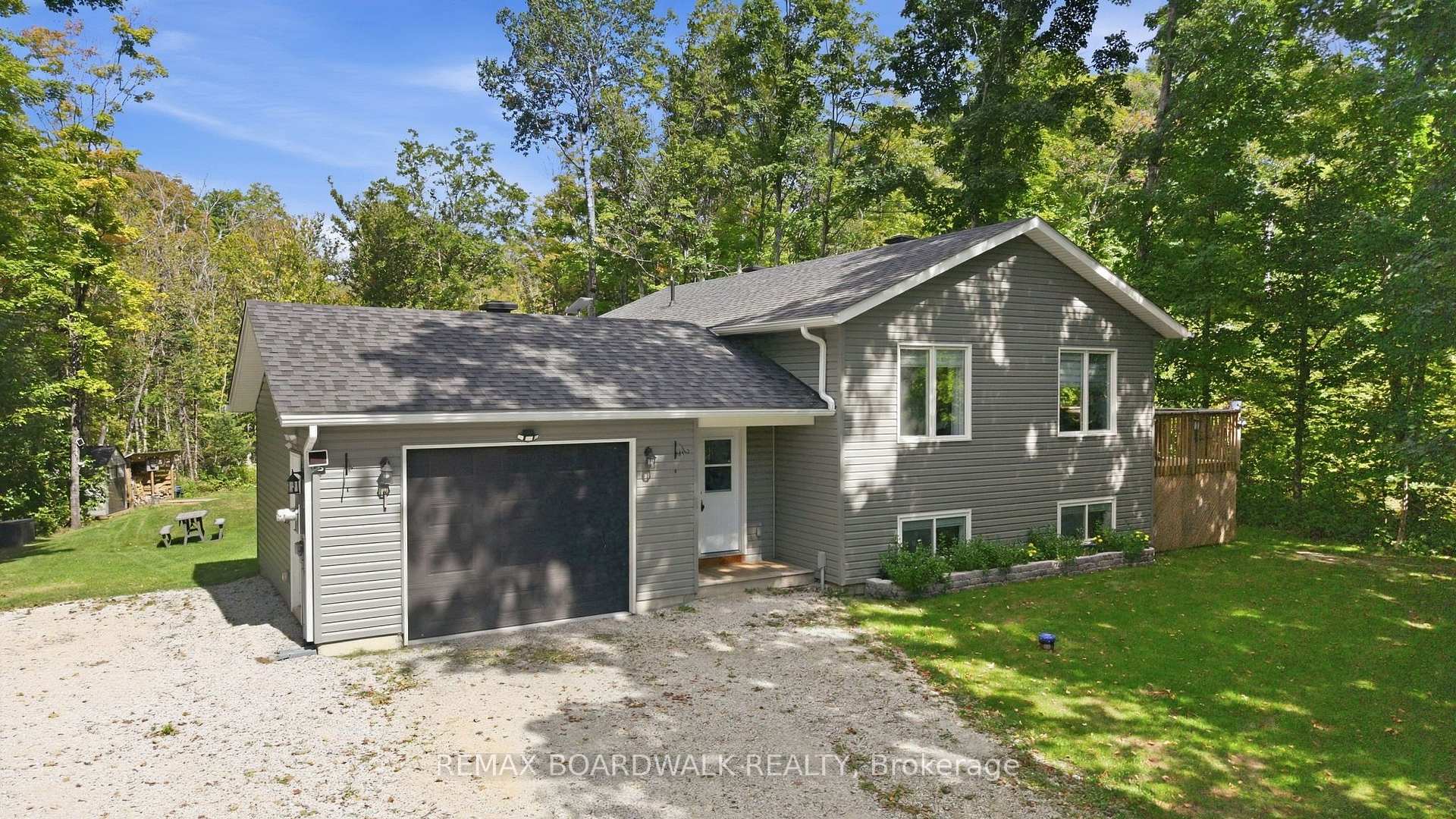 176 Maple Street, Lanark Highlands, On K0g 1m0