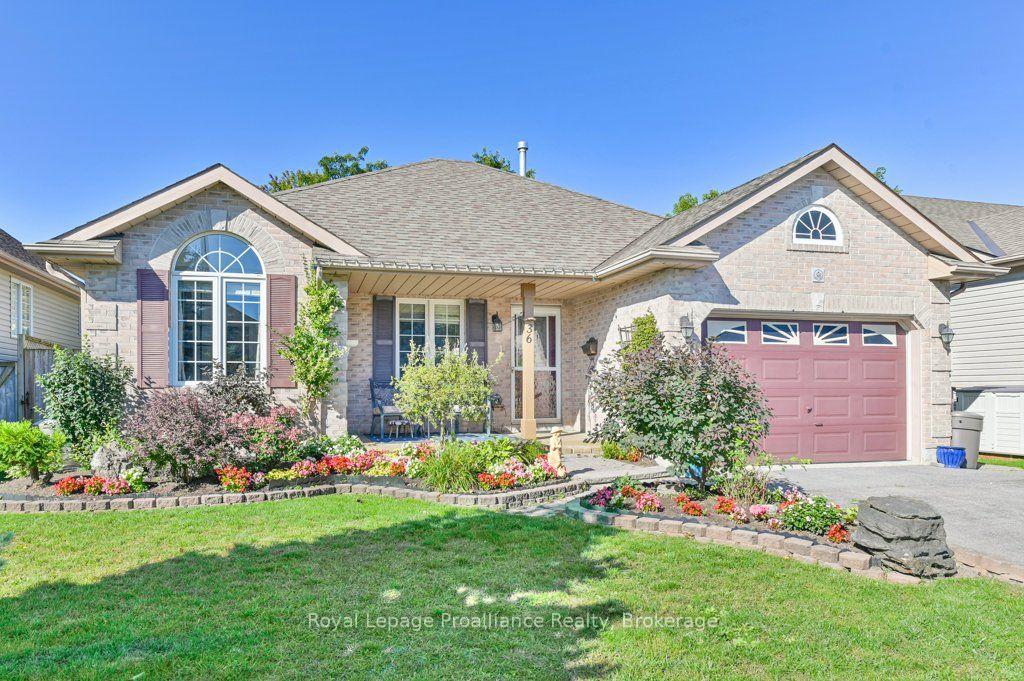 36 Heartwood Drive, Belleville, On K8p 5l9