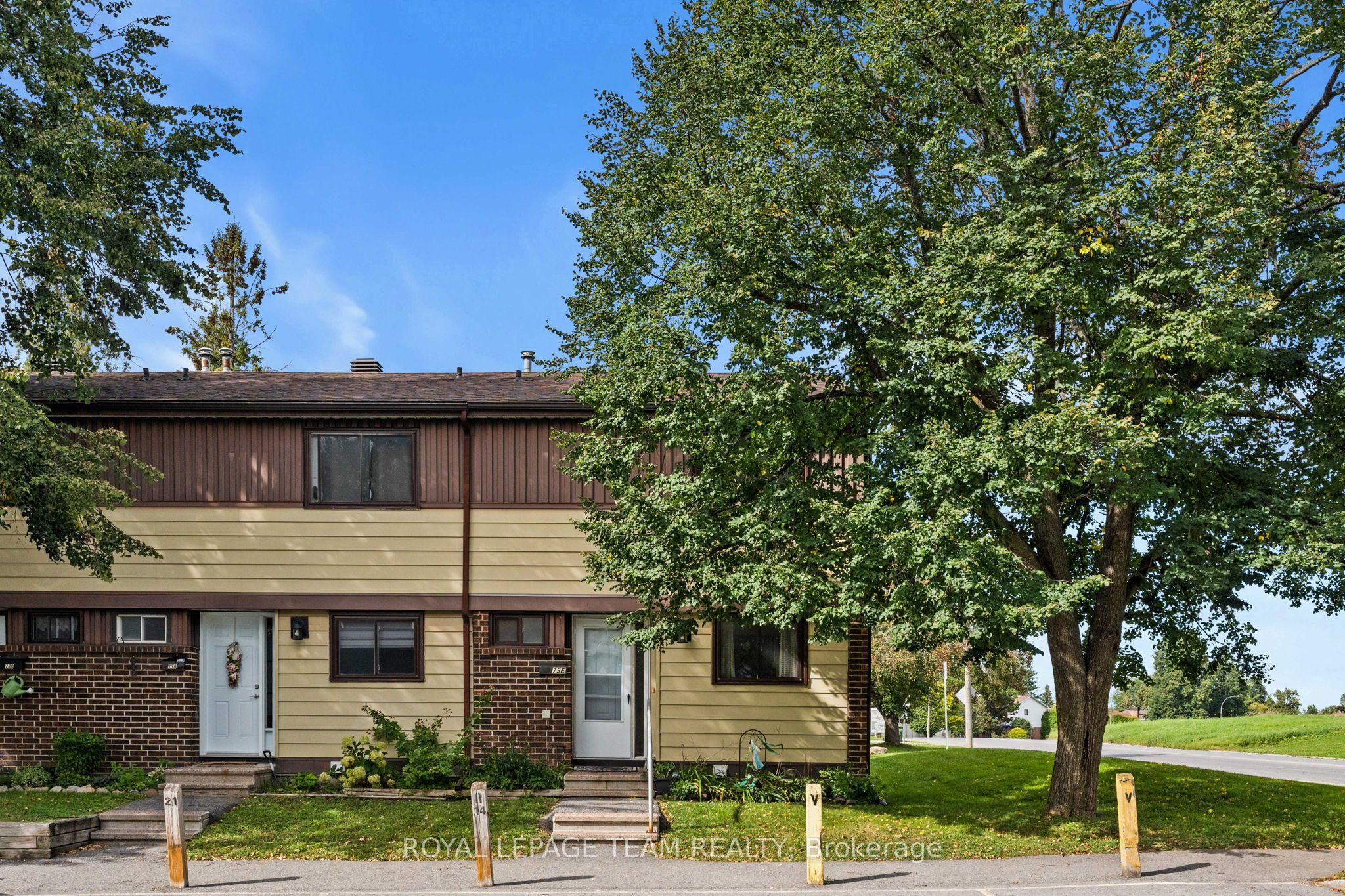 73 Foxfield Drive E, Barrhaven, On K2j 1l7
