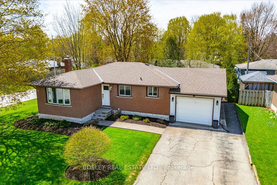 204 Irvine Street, Centre Wellington, On N0b 1s0