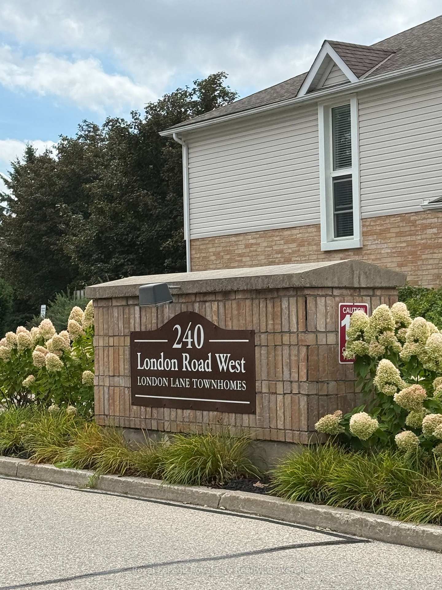 240 London Road W 93, Guelph, On N1h 8n8