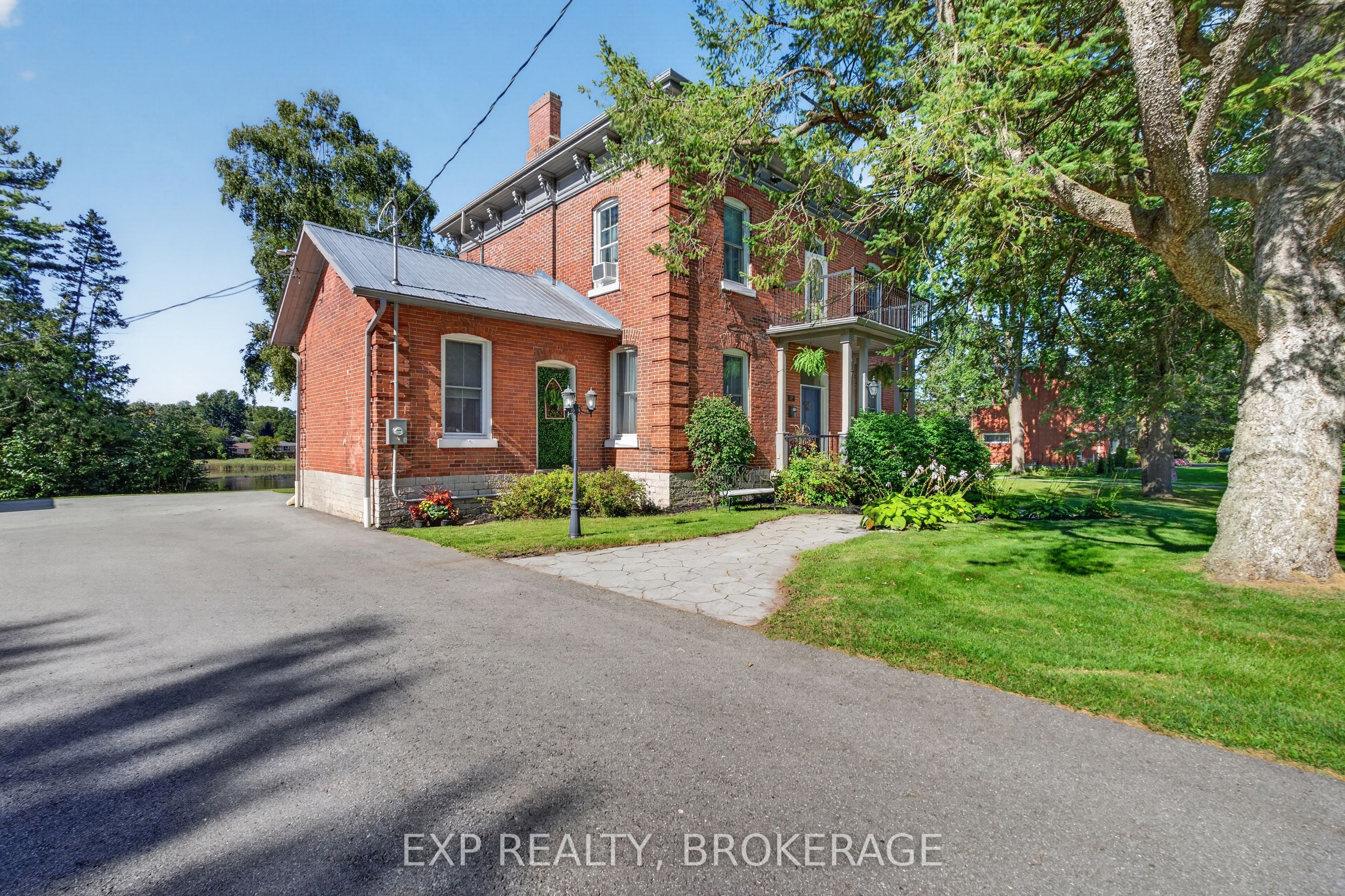109 River Road, Greater Napanee, On K7r 3h3