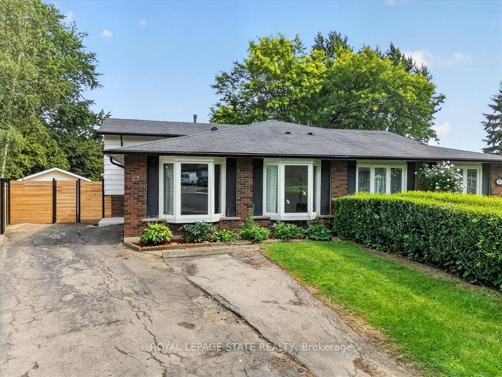 27 Gretna Court, Hamilton, On L9c 4v1