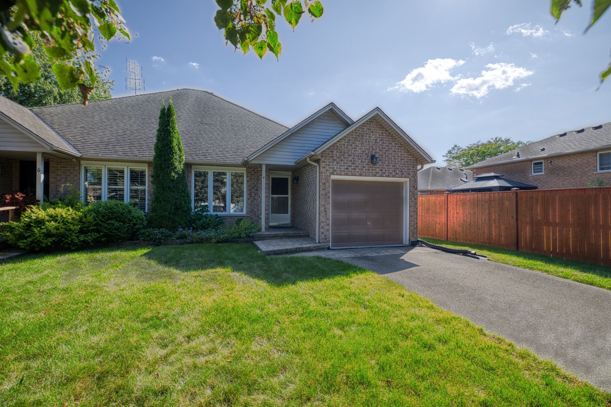 4 Saddler Street, Pelham, On L3e 0n8