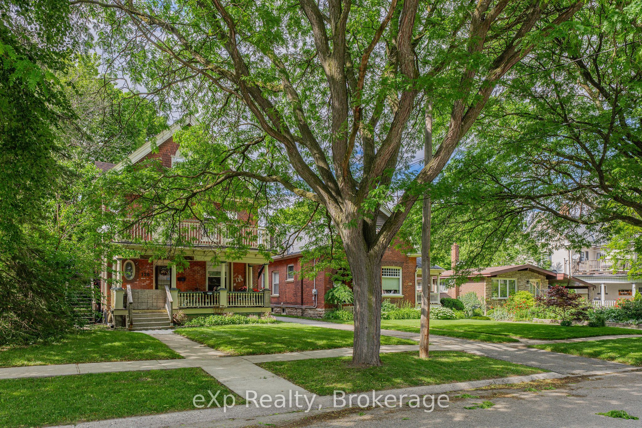 126 Chatham Street, Brantford, On N3s 4g4
