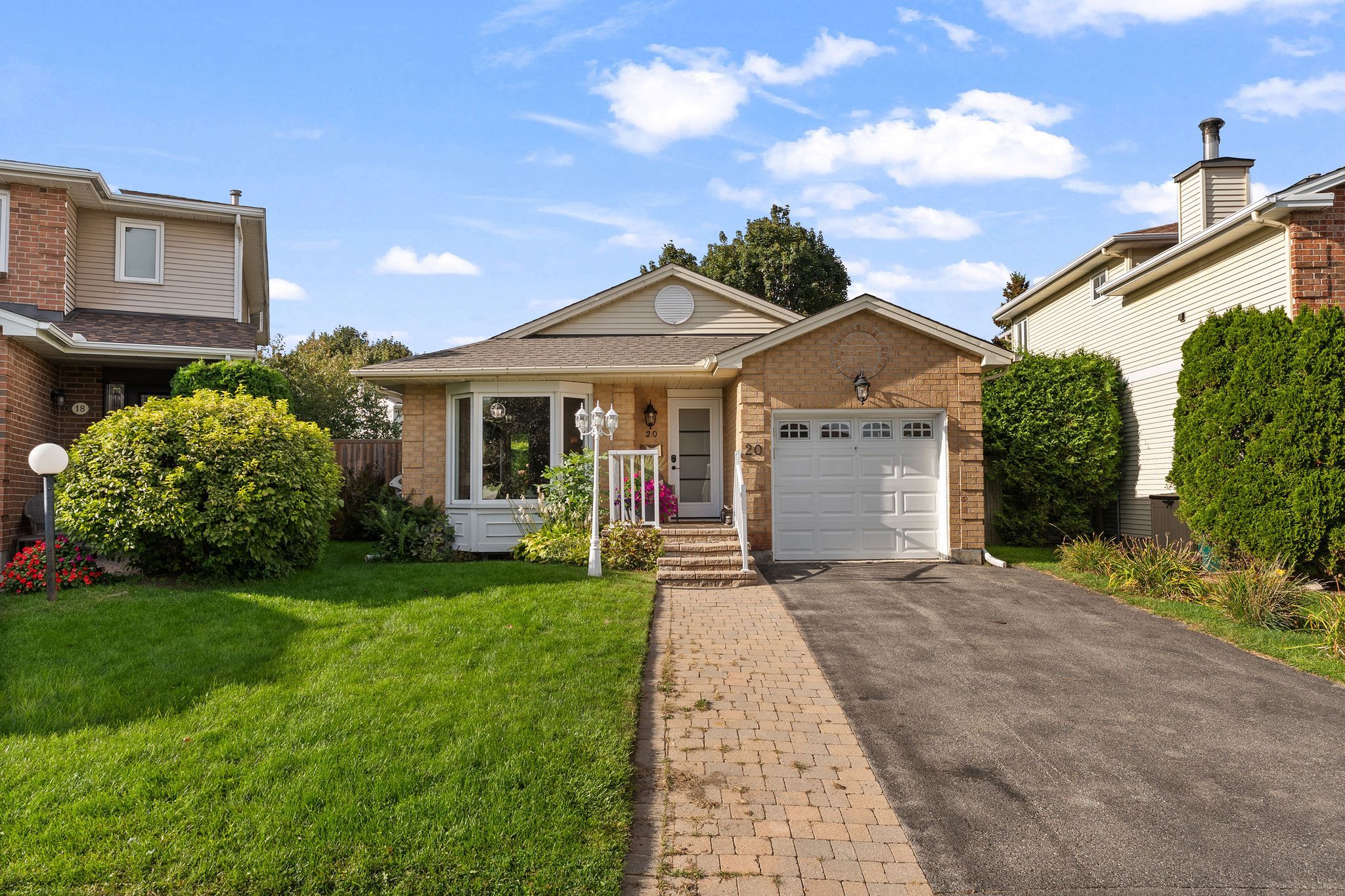 20 Pickwick Drive, Barrhaven, On K2j 3h7