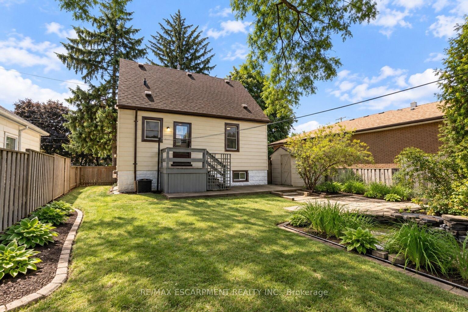 269 Queensdale Avenue E, Hamilton, On L9a 1l3