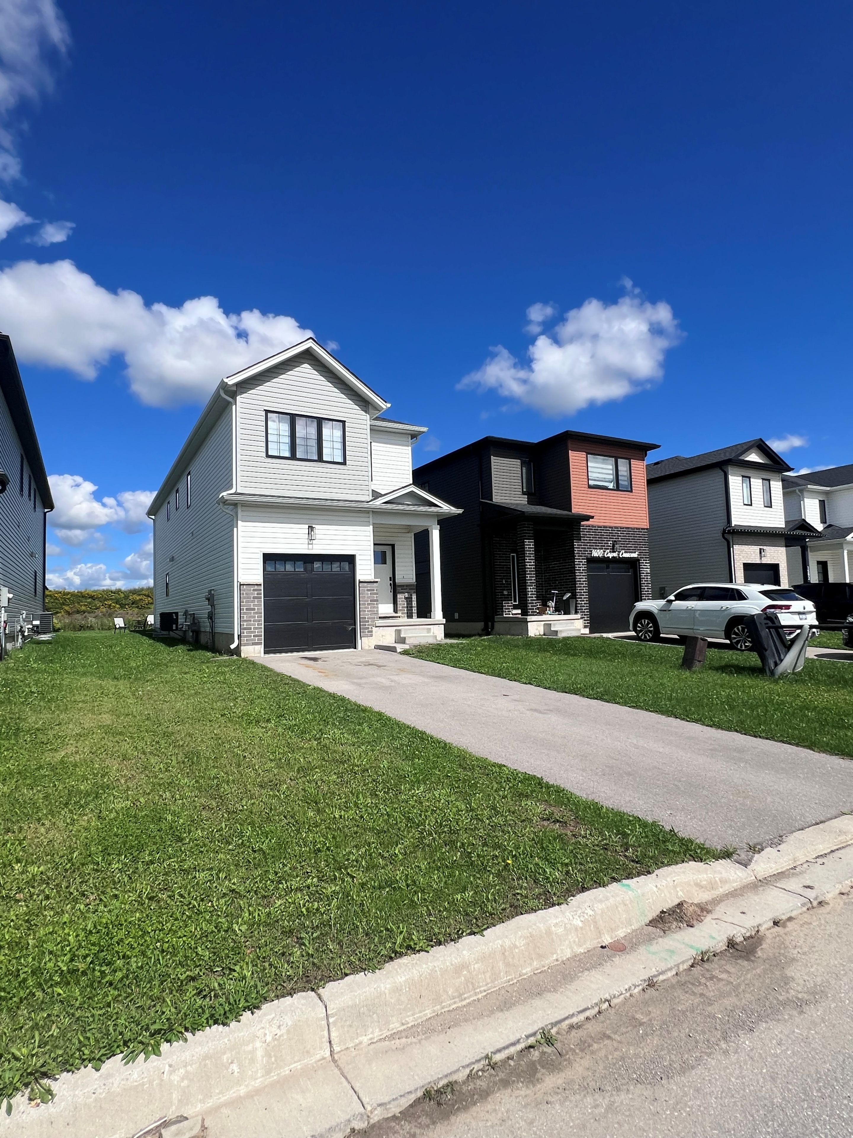 1604 Capri Crescent, London North, On N6g 3p2