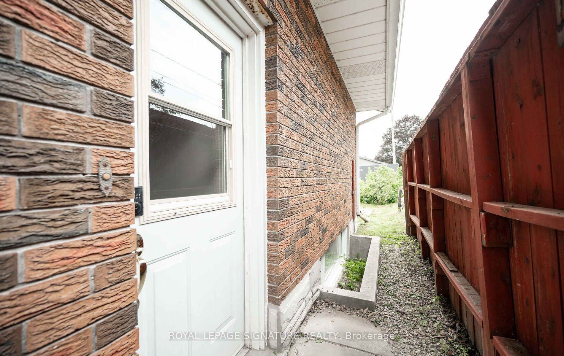 16 Eleanor (Lower Level) Court, Guelph, On N1e 1s8