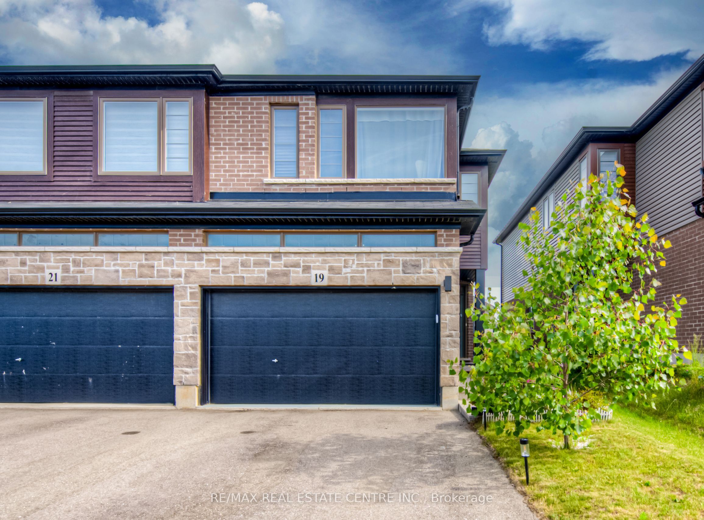 19 Baker Lane, Brant, On N3l 0k3