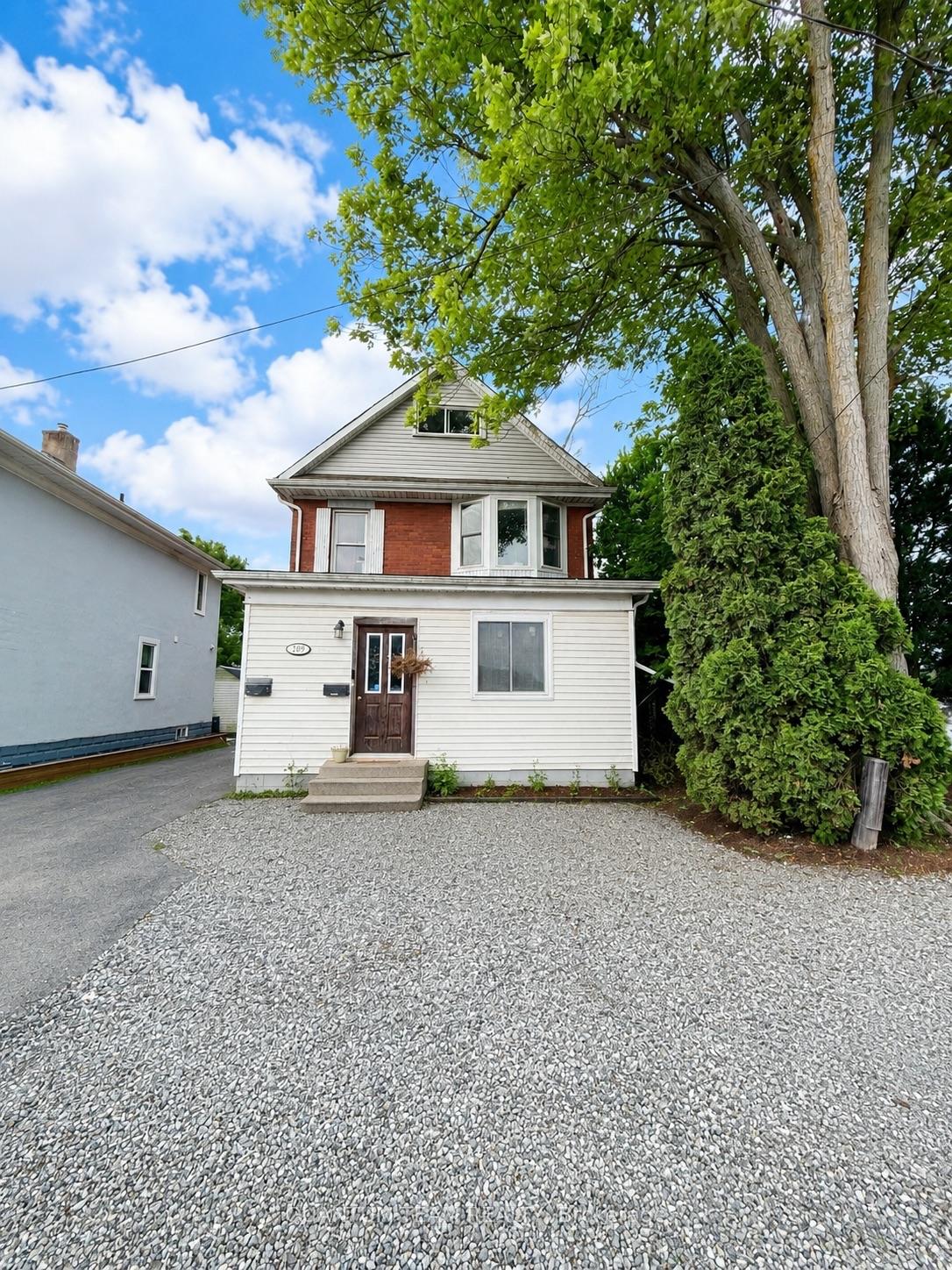 209 West Main Street, Welland, On L3c 5a4