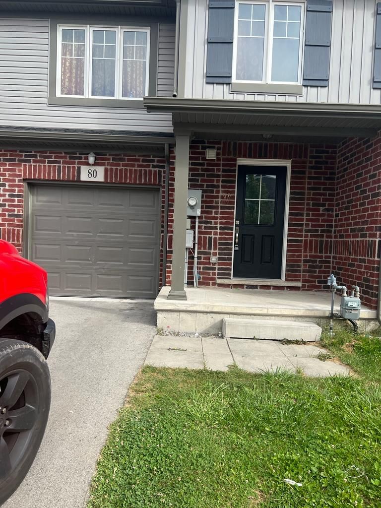 80 Monarch Street, Welland, On L3c 0e6