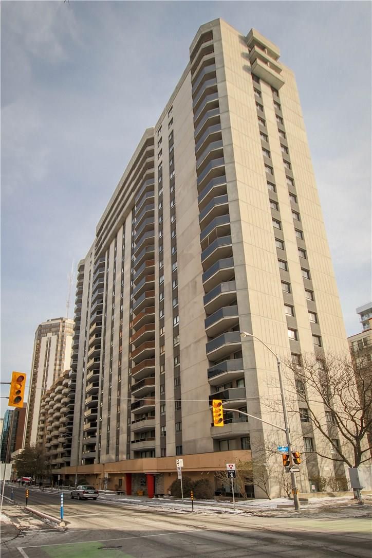 470 Laurier Avenue W 403, Ottawa Centre, On K1r 7w9