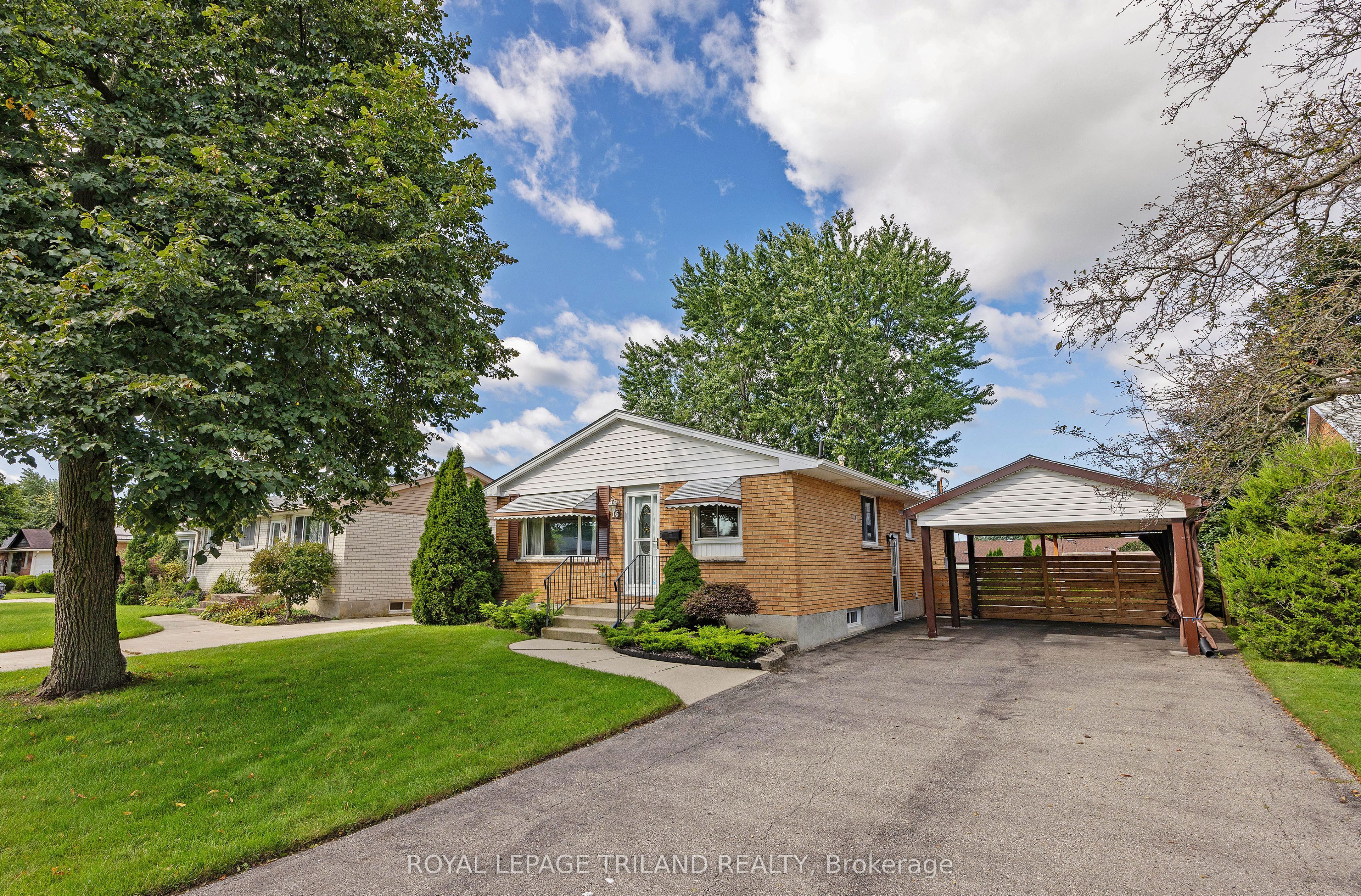 16 Sparta Street, St. Thomas, On N5r 5g9