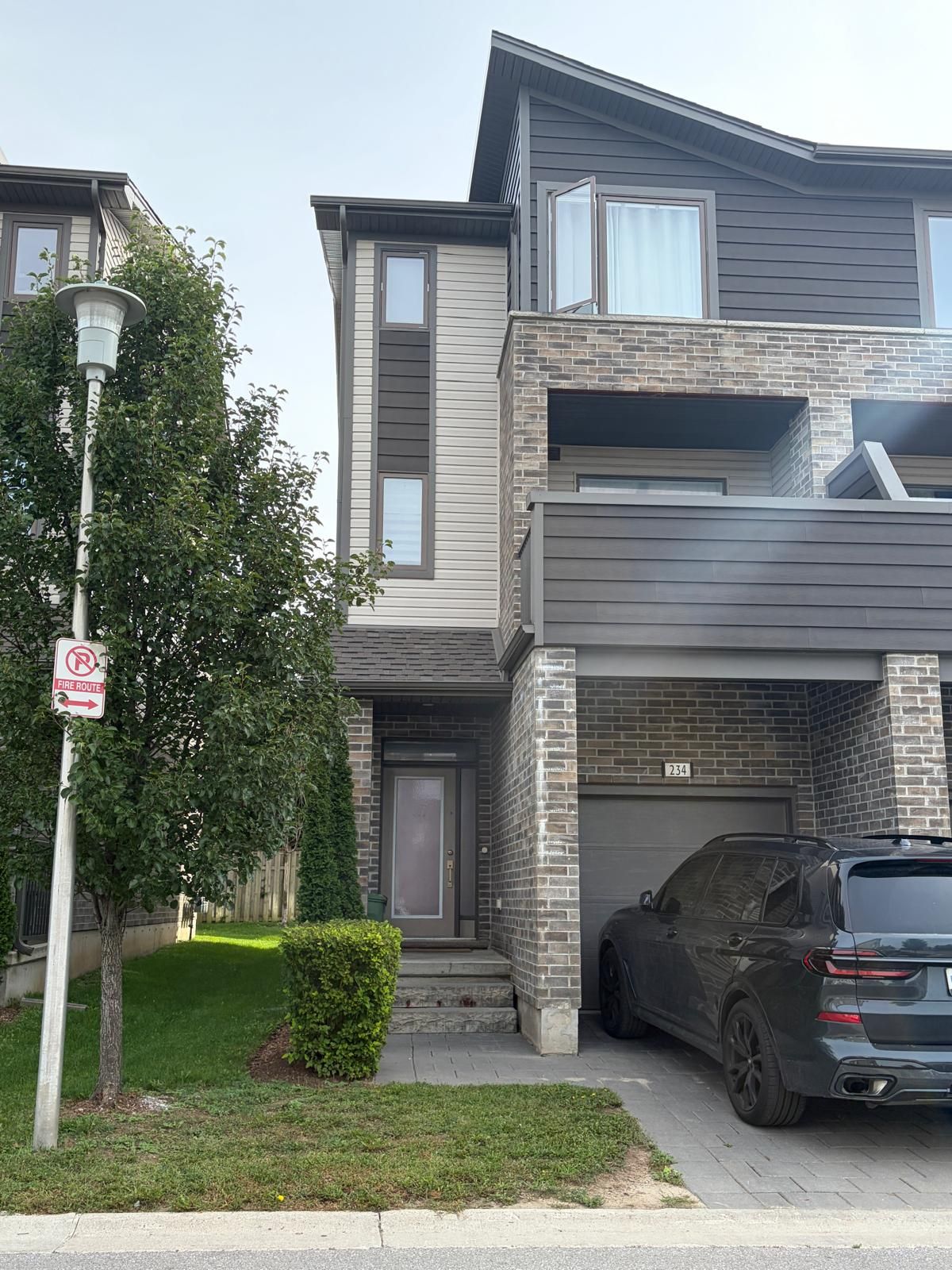 1960 Dalmagarry Road 234, London North, On N6g 0t8