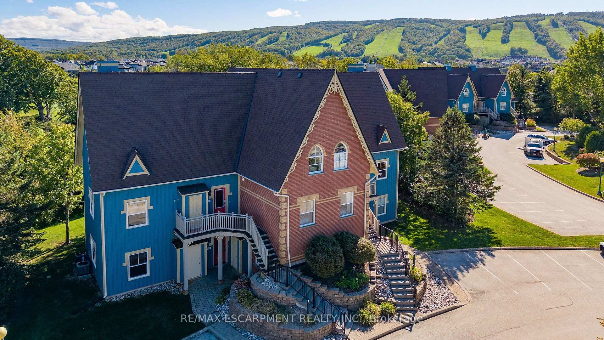 184 Snowbridge Way 207, Blue Mountains, On L9y 0v1