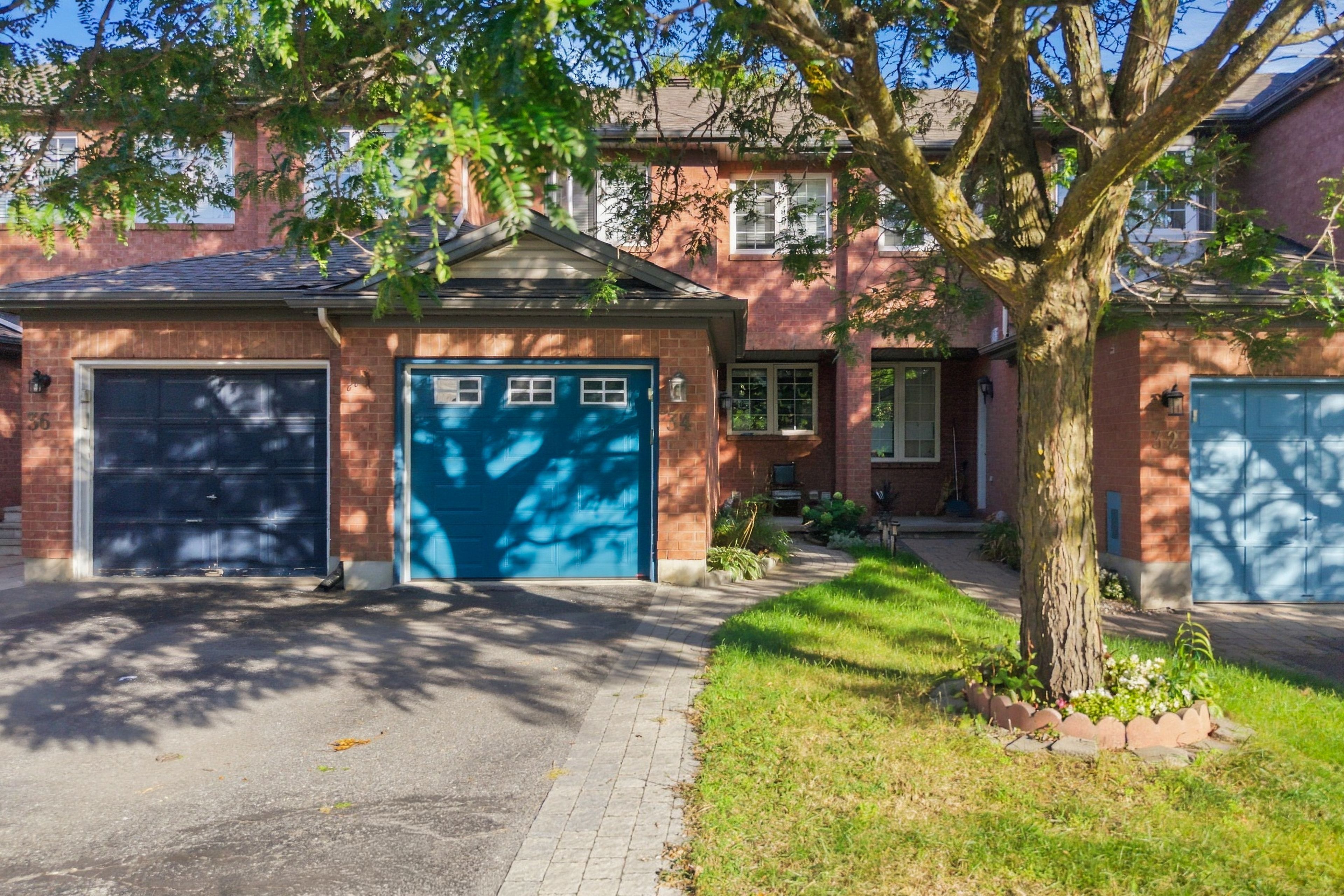 34 Scout Street, Carlington - Central Park, On K2c 4b9