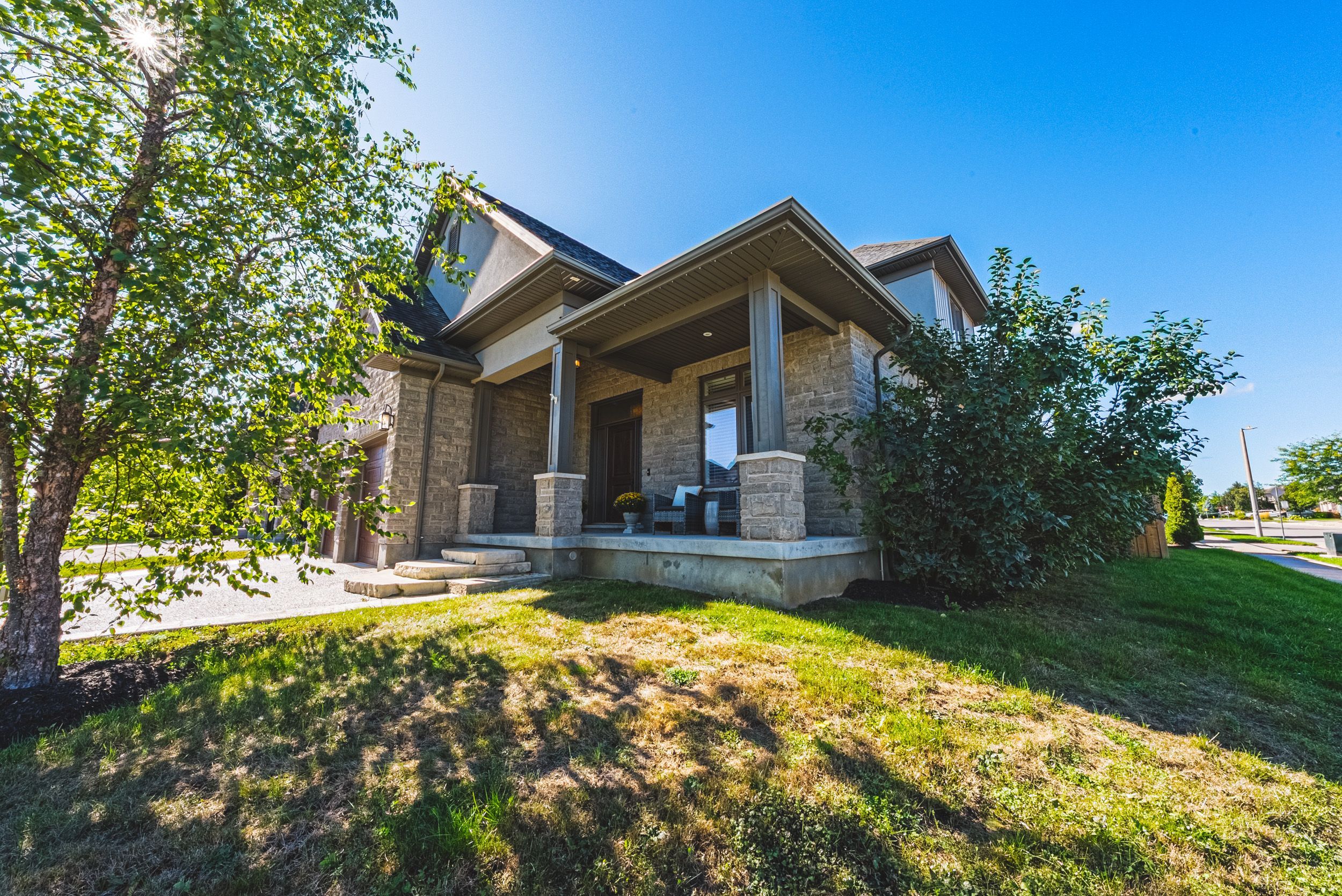 41 Zaduk Place, Guelph, On N1g 0c4