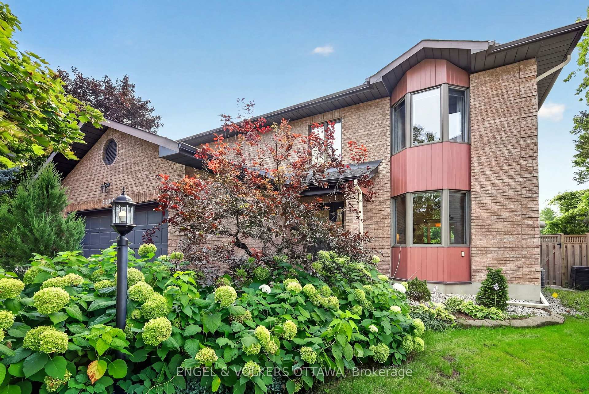 2106 Lamira Street, Alta Vista And Area, On K1h 8n9