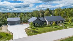 141 Ruth Anne Place, Mapleton, On N0g 2k0