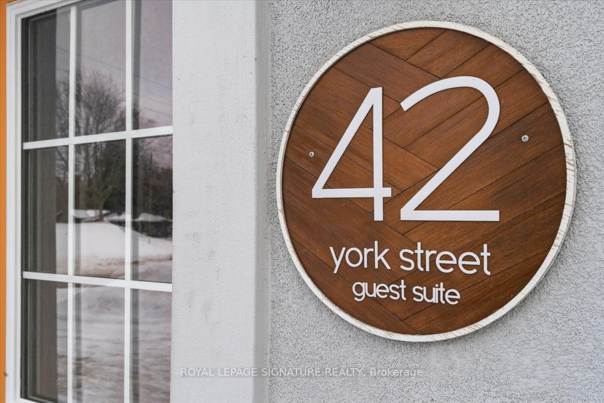 42 York Street, Prince Edward County, On K0k 2t0