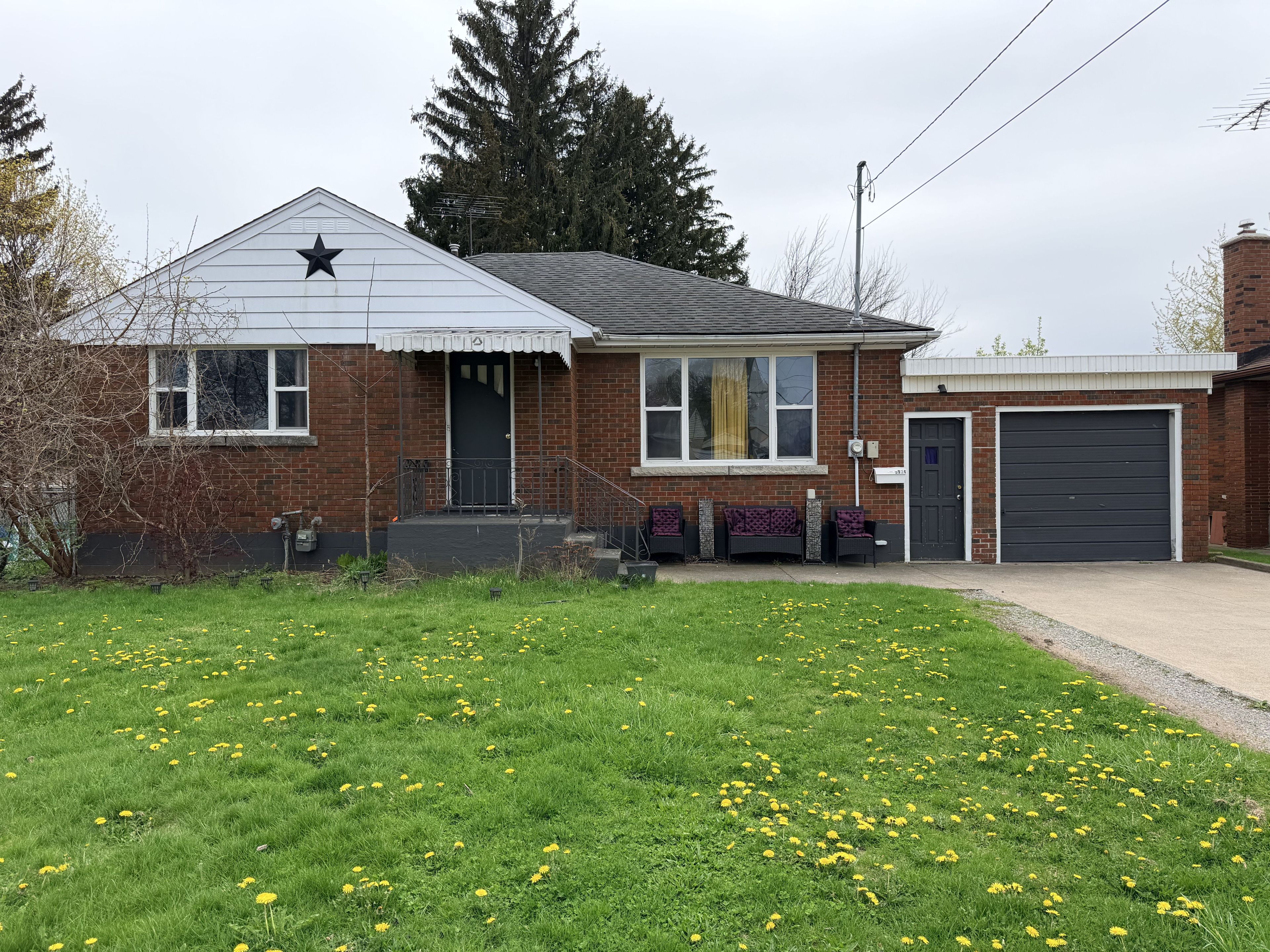 5974 Scott Street E, Niagara Falls, On L2e 3b4