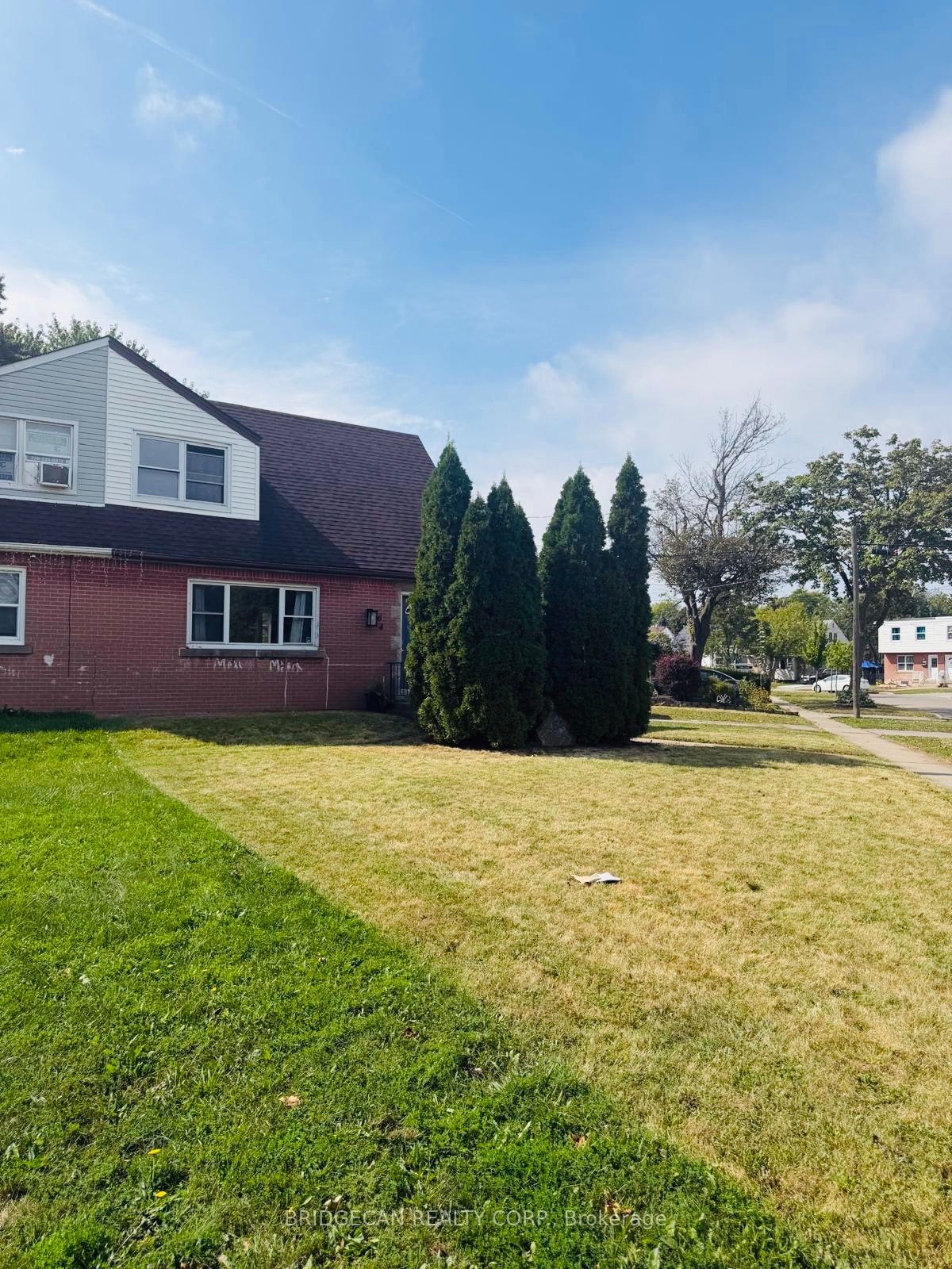 64 Eastvale Place, Hamilton, On L8h 1p1