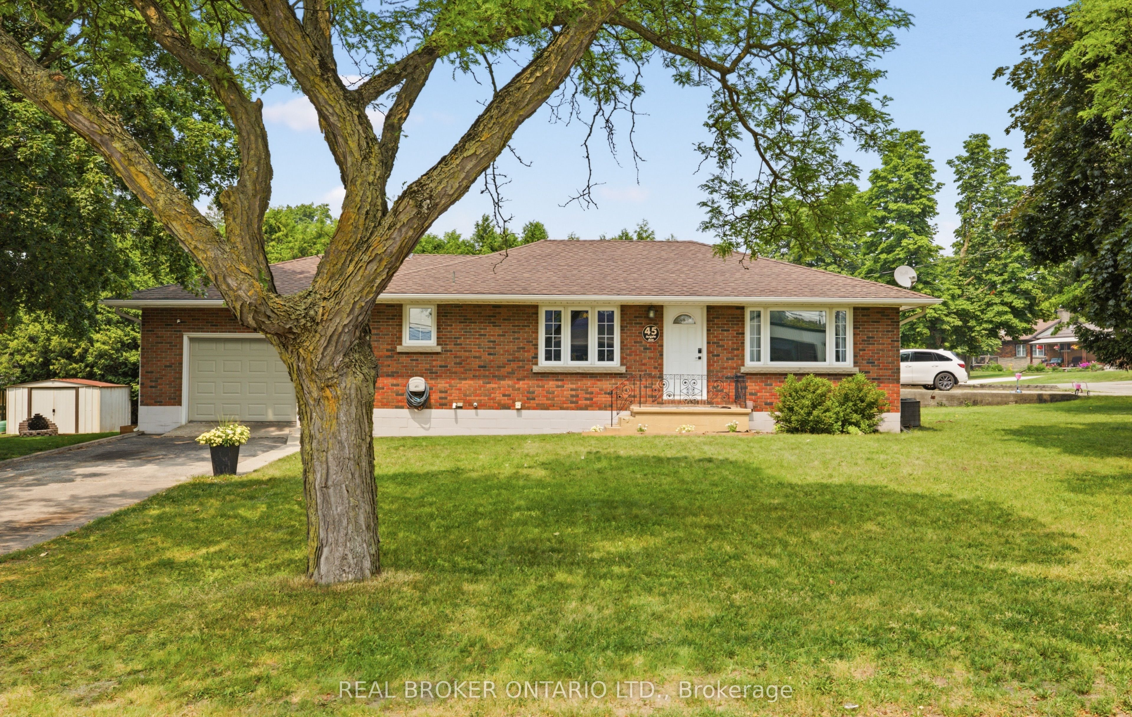 45 Argyle Avenue, Norfolk, On N4b 1j4