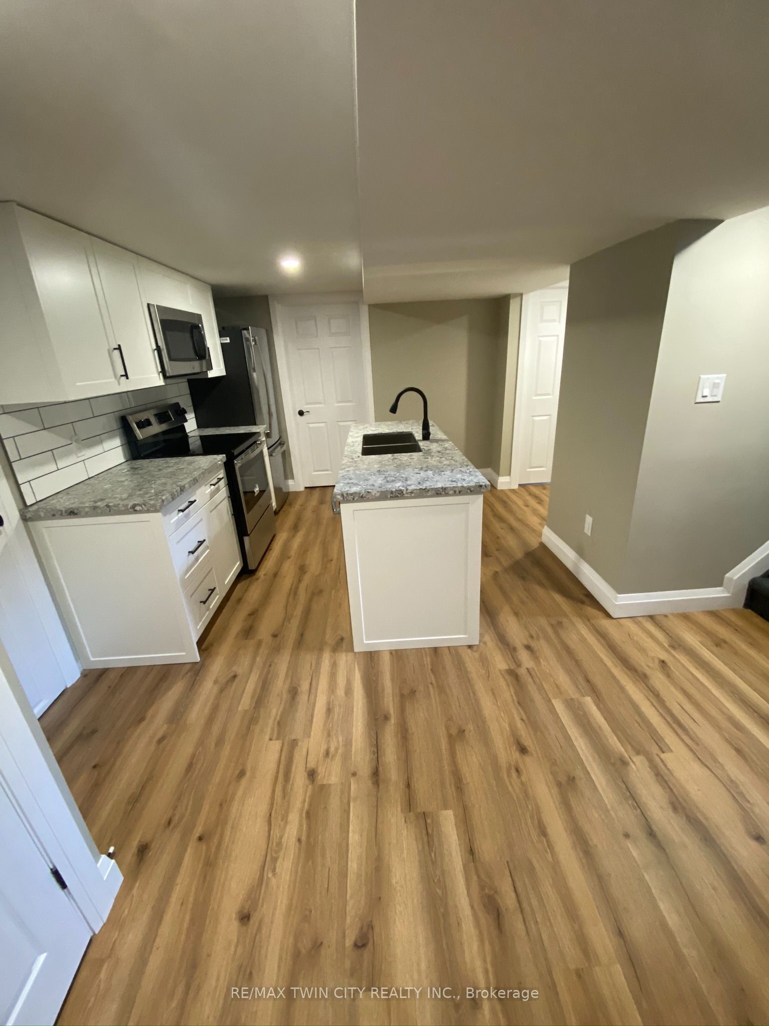 25 Hickery Place Basement, Brantford, On N3s 3c7
