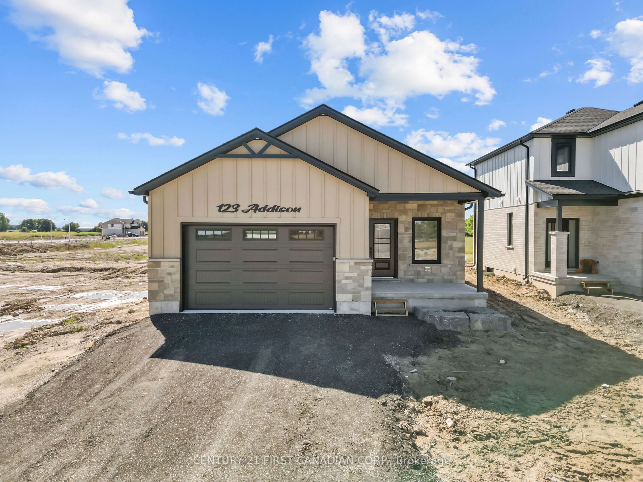123 Addison Avenue, Lucan Biddulph, On N0m 2j0