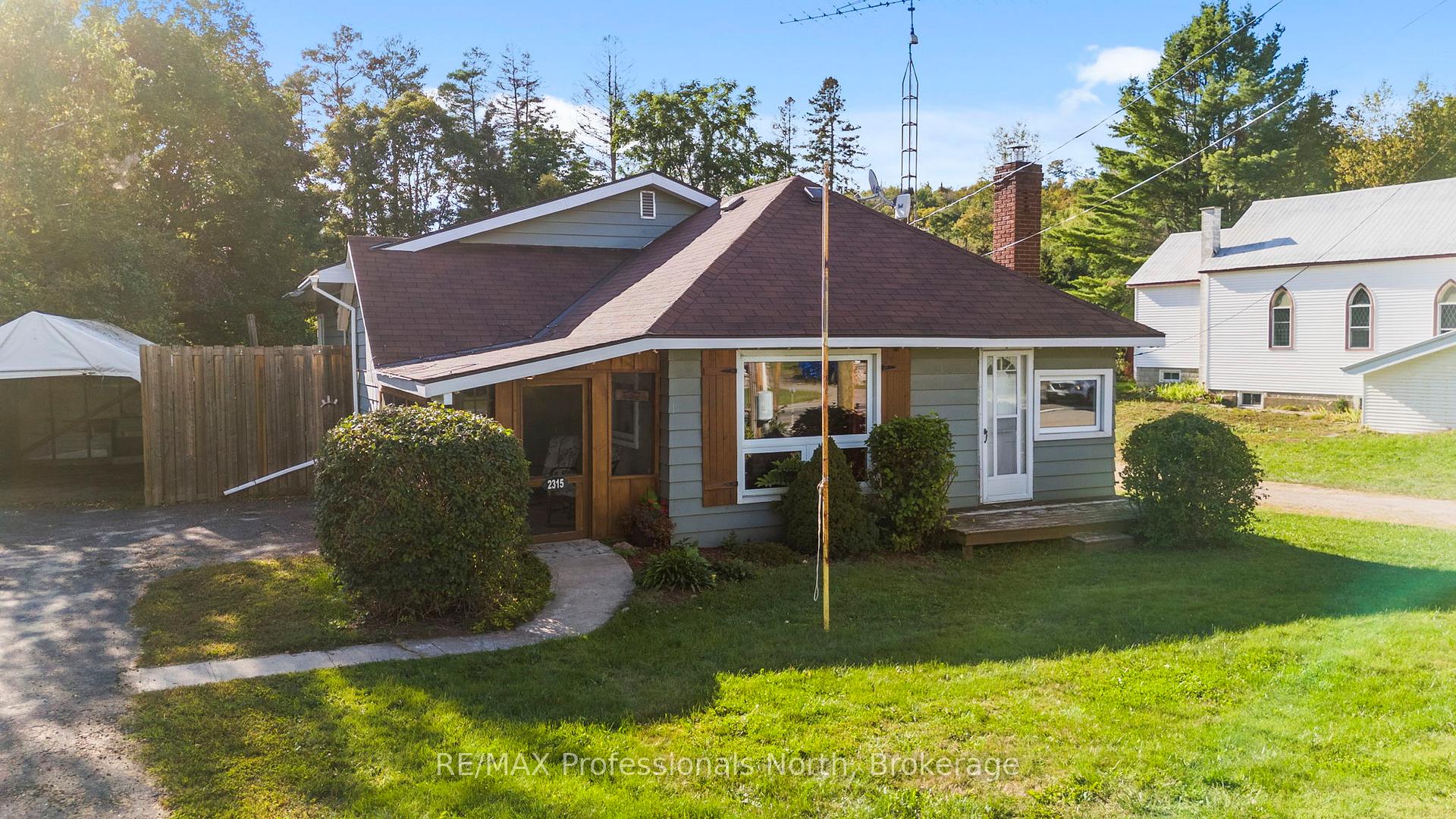 2315 Loop Road, Highlands East, On K0l 3c0