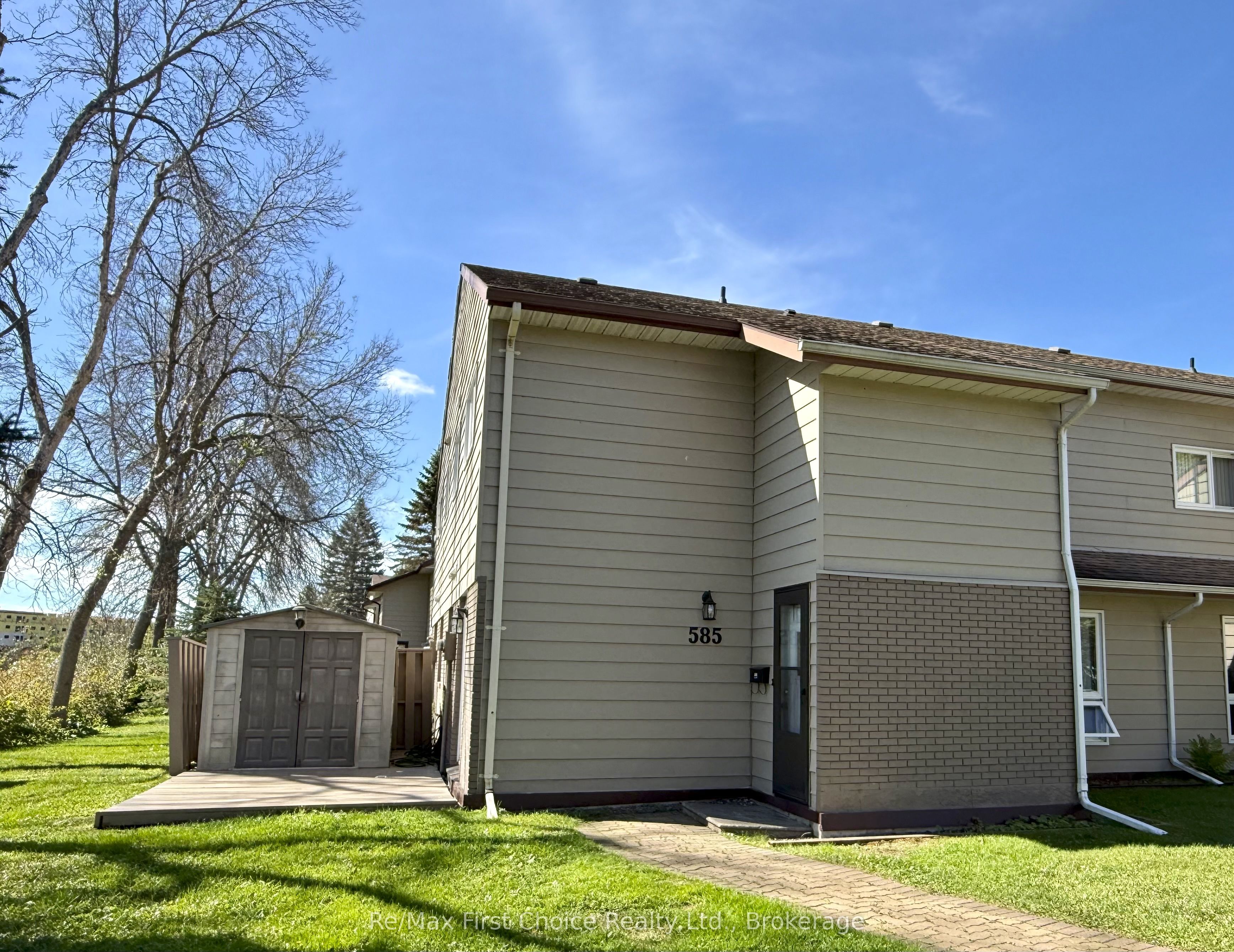 585 Nobel Road 32, Thunder Bay, On P7b 5y7