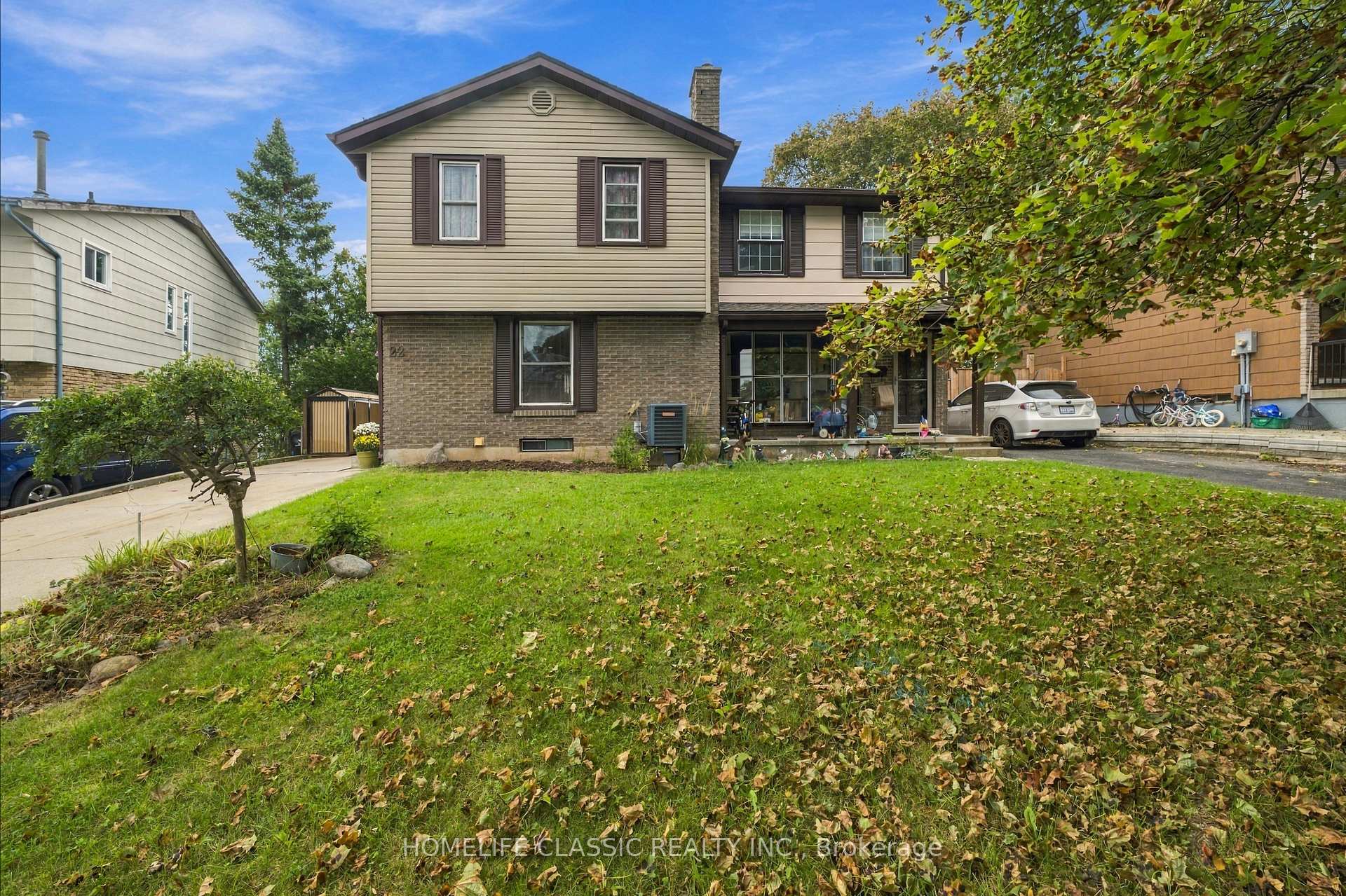 22 Frobisher Court, Cambridge, On N1r 6z5