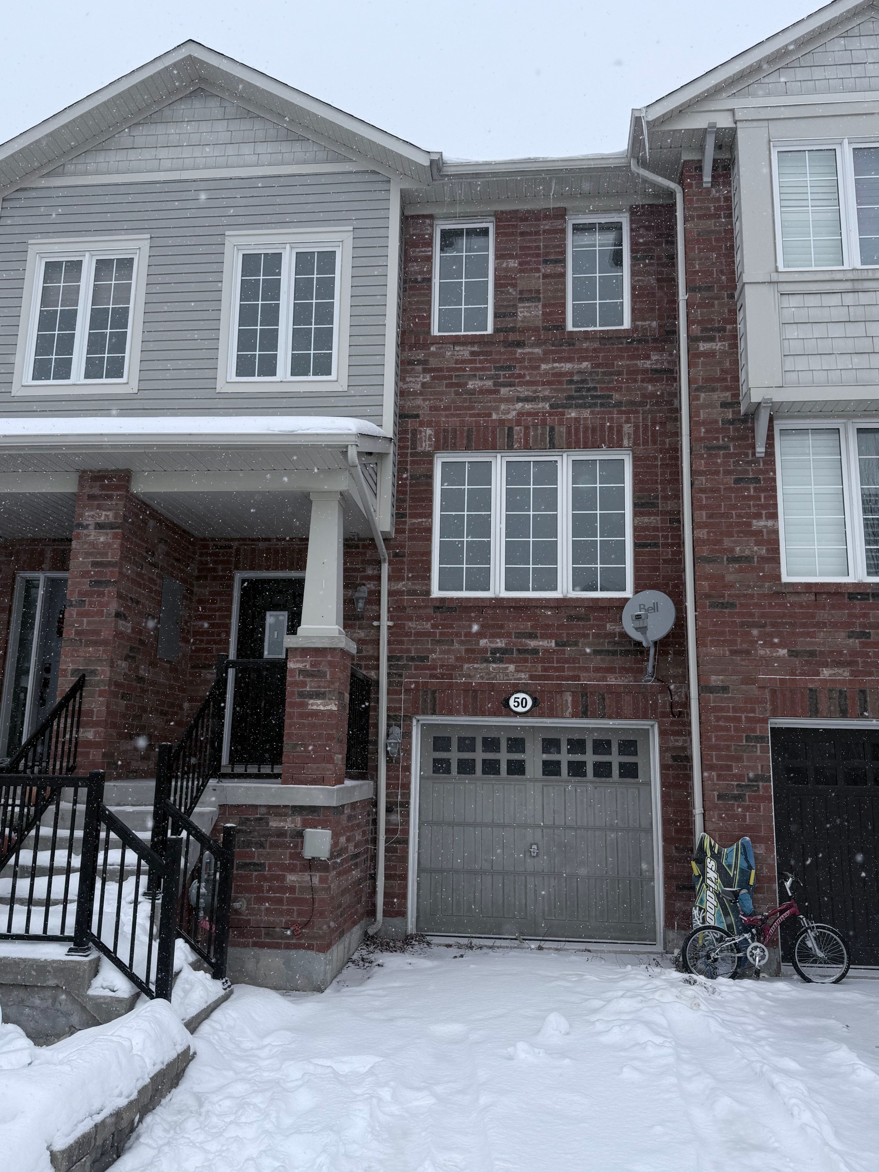 50 Emick Drive, Hamilton, On L9k 0c6