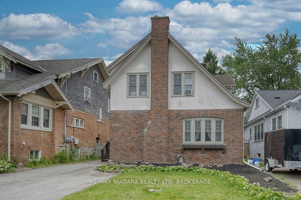 4864 Simcoe Street, Niagara Falls, On L2e 1v9