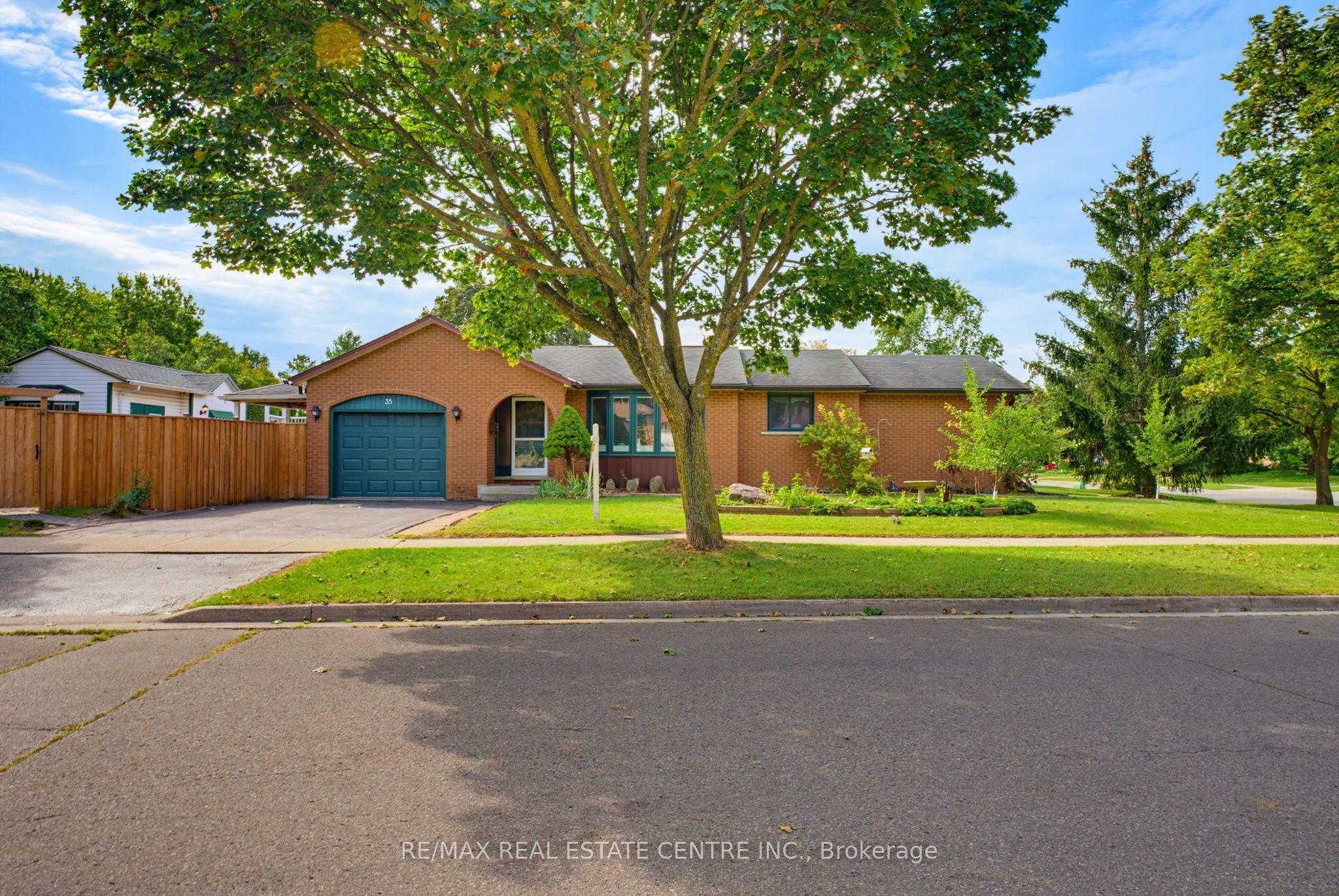 35 Windy Ridge Drive, Kitchener, On N2p 1r9