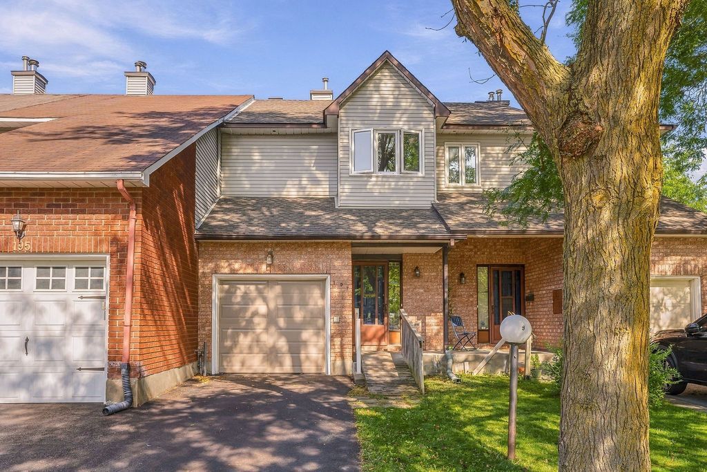 197 Tartan Drive, Barrhaven, On K2j 3s3