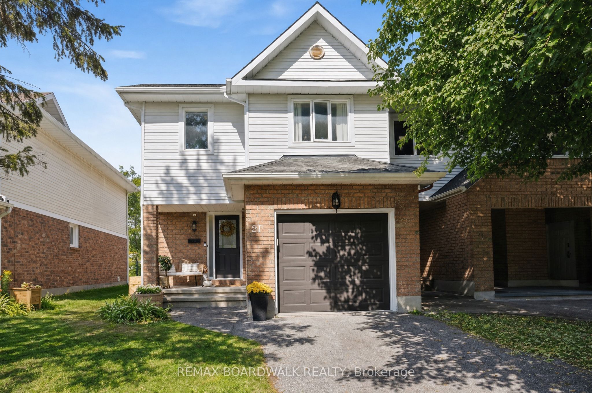 27 Woodpark Way, Barrhaven, On K2j 4c6