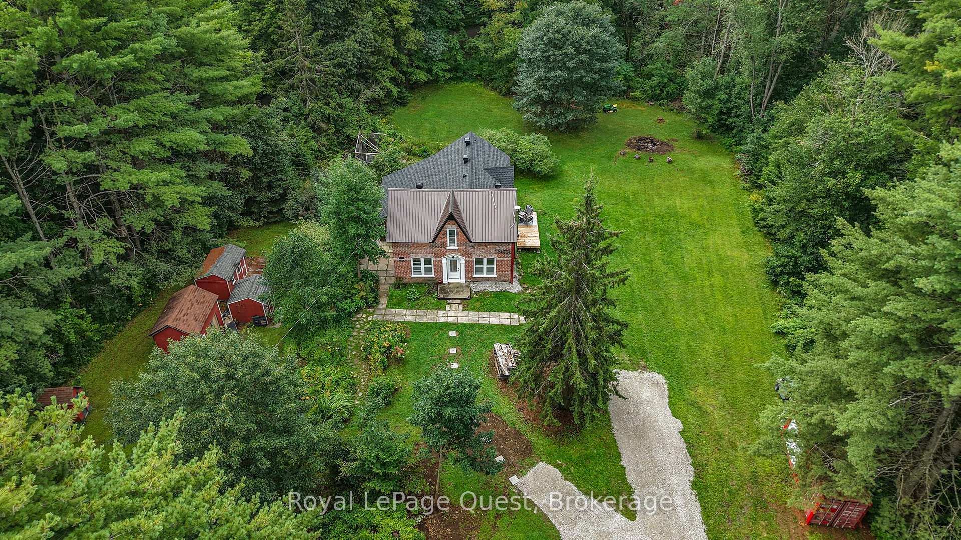 1289 Graham Road, Gravenhurst, On P0e 1n0