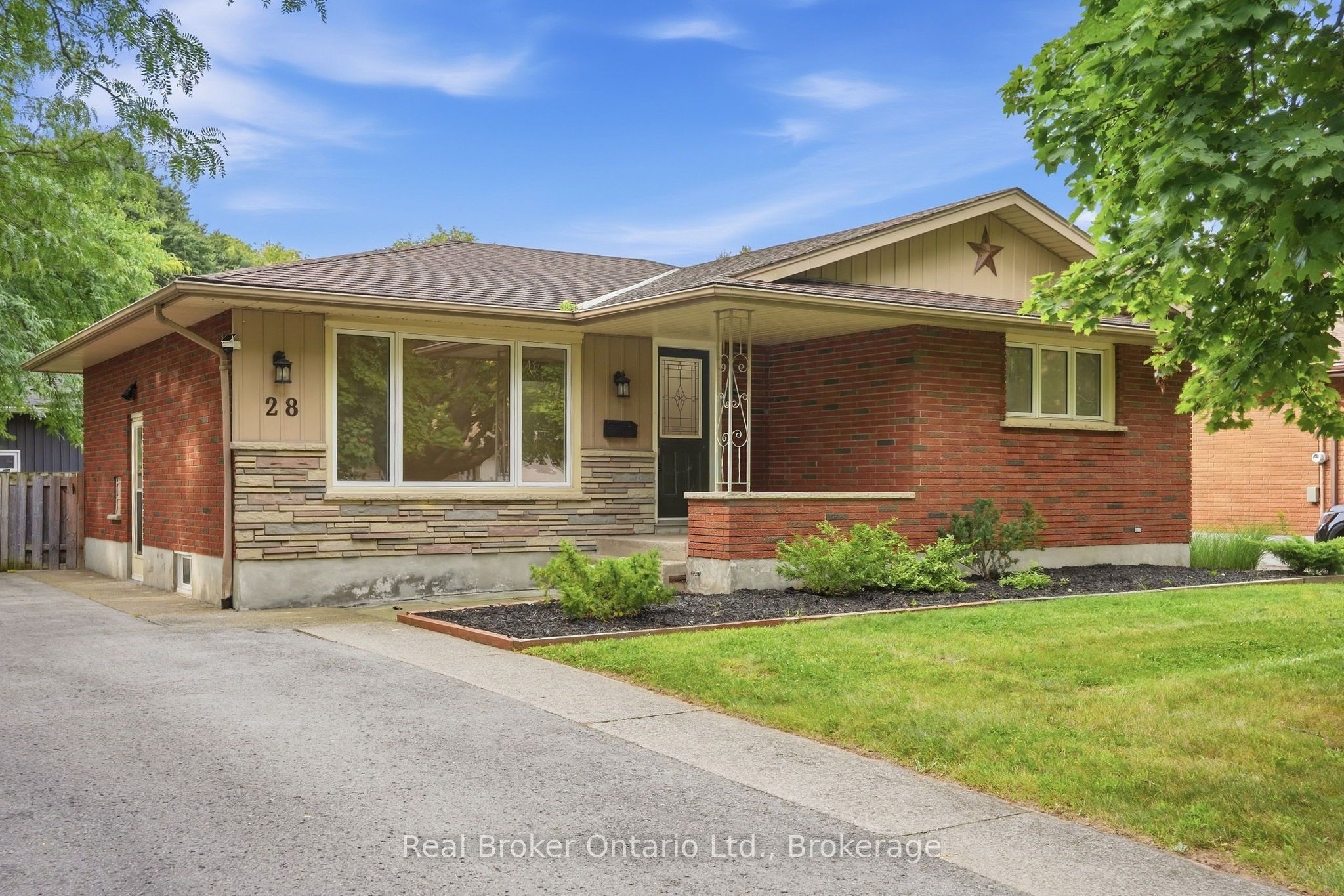 28 Brentwood Drive, St. Catharines, On L2m 4m2
