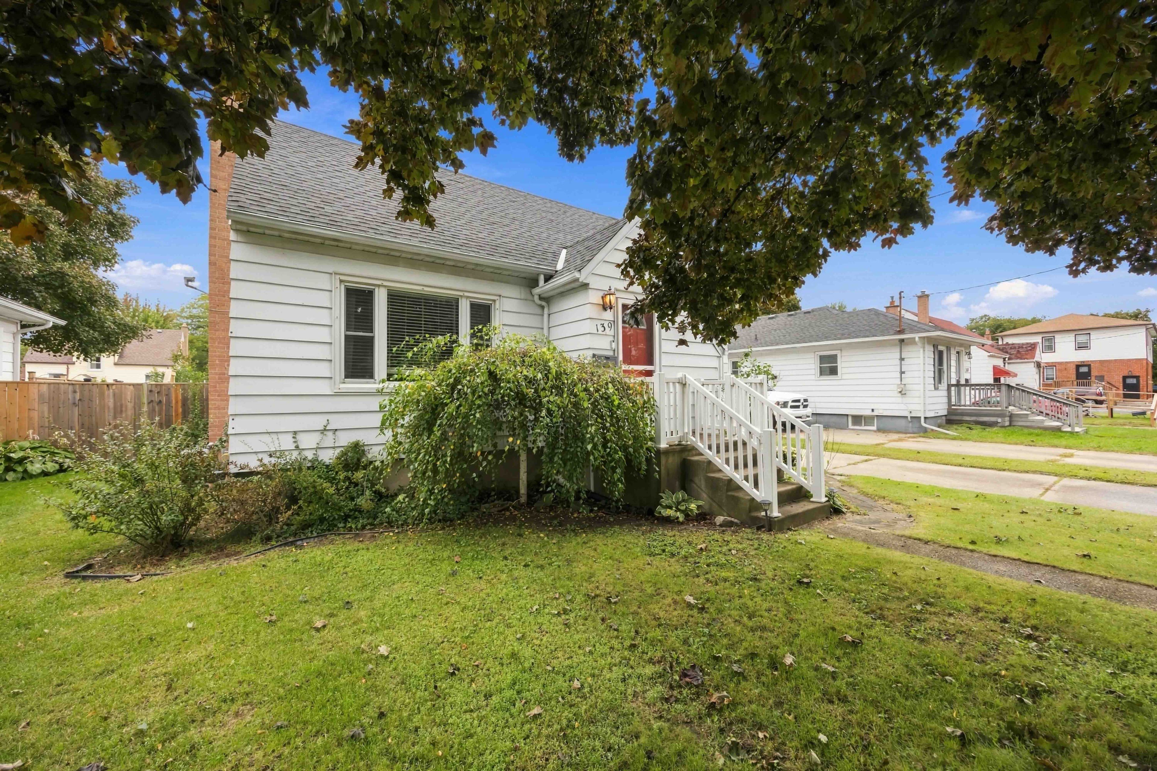139 Gordon Street, Sarnia, On N7t 6n7