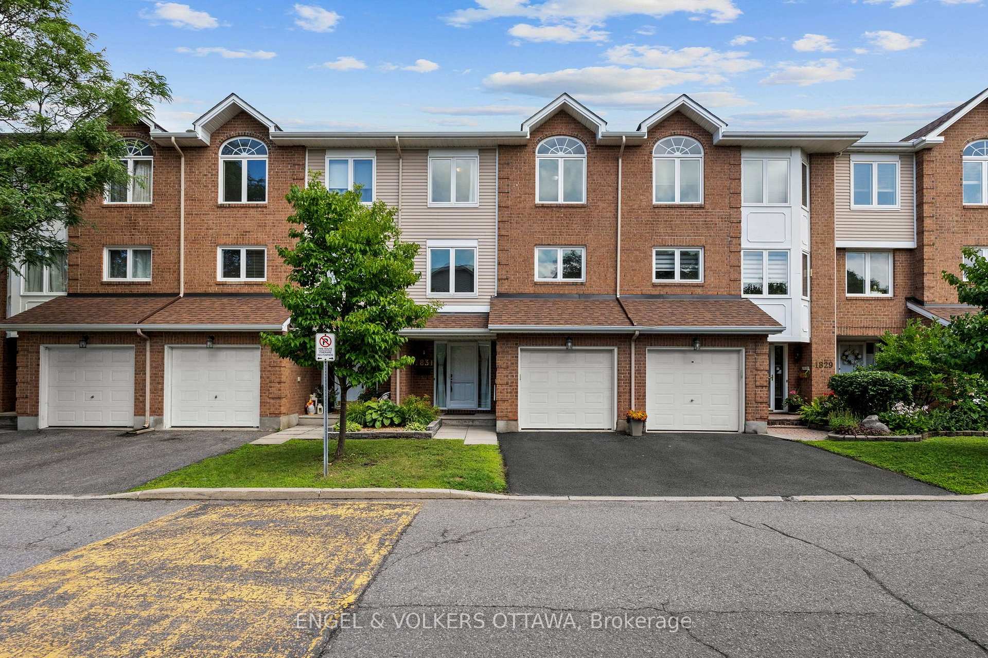1831 Summerfields Crescent, Orleans - Convent Glen And Area, On K1c 7b8