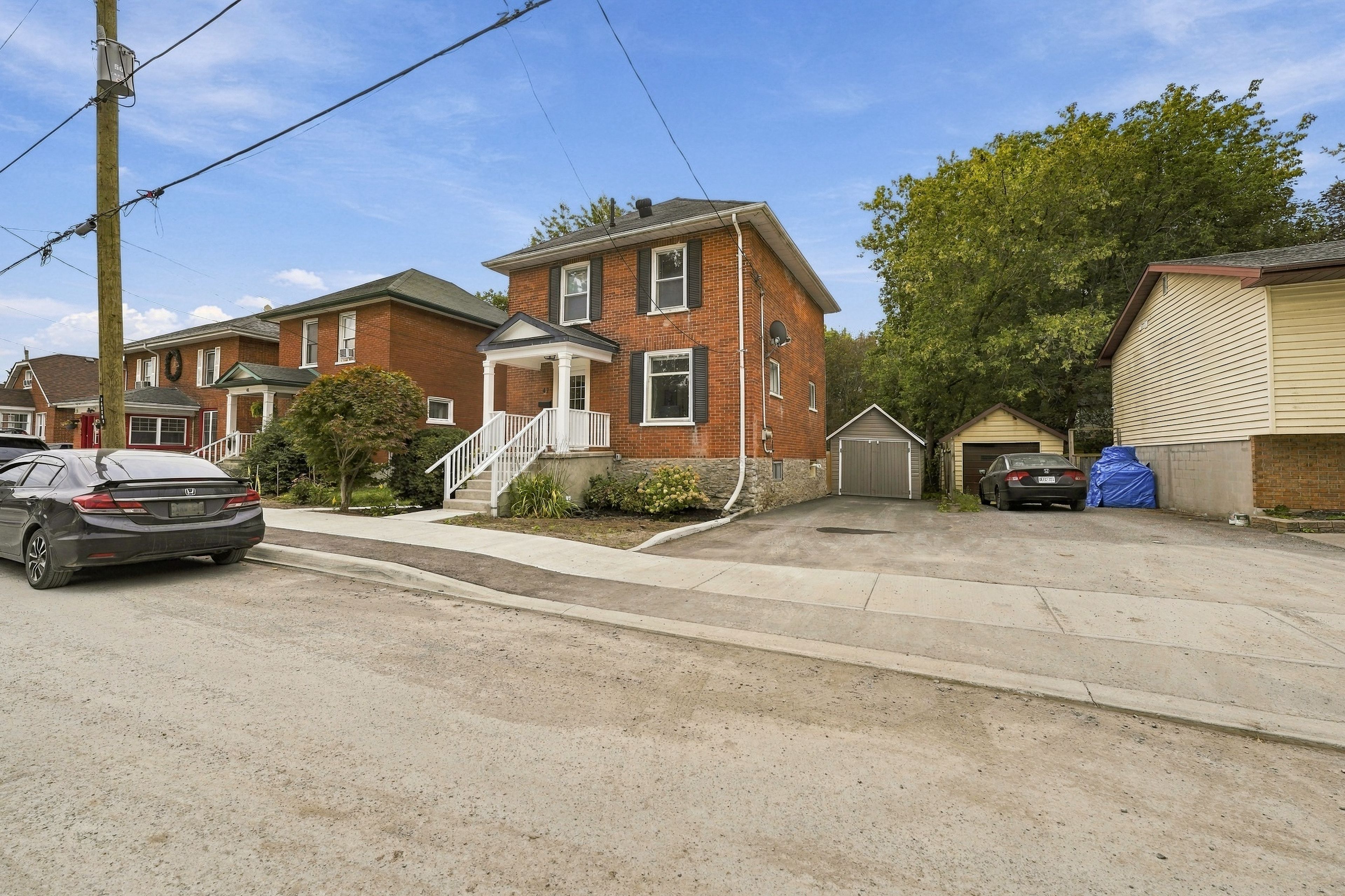 47 Henry Street, Belleville, On K8p 1n4
