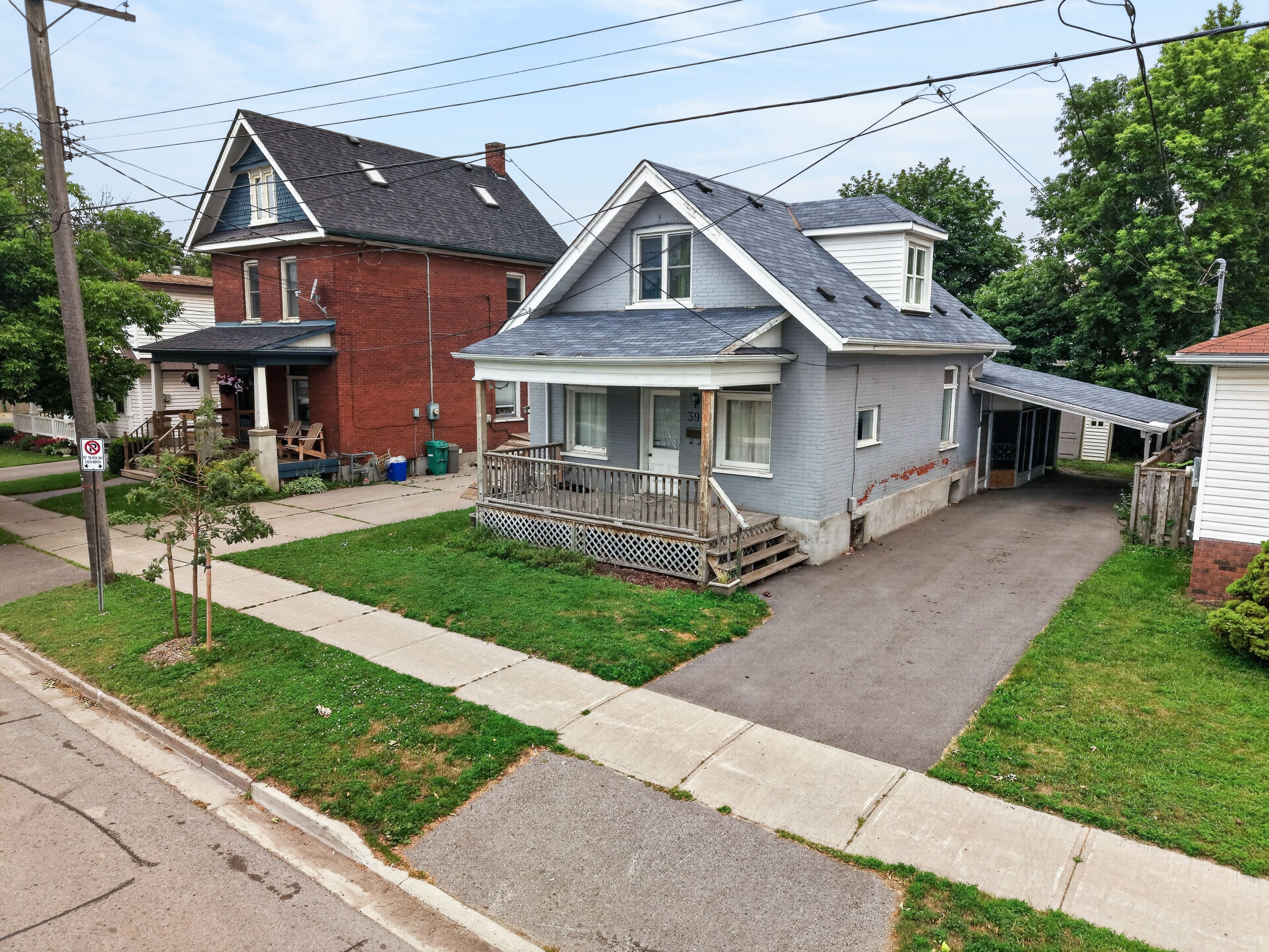 398 Edison Avenue, Peterborough, On K9j 4g3