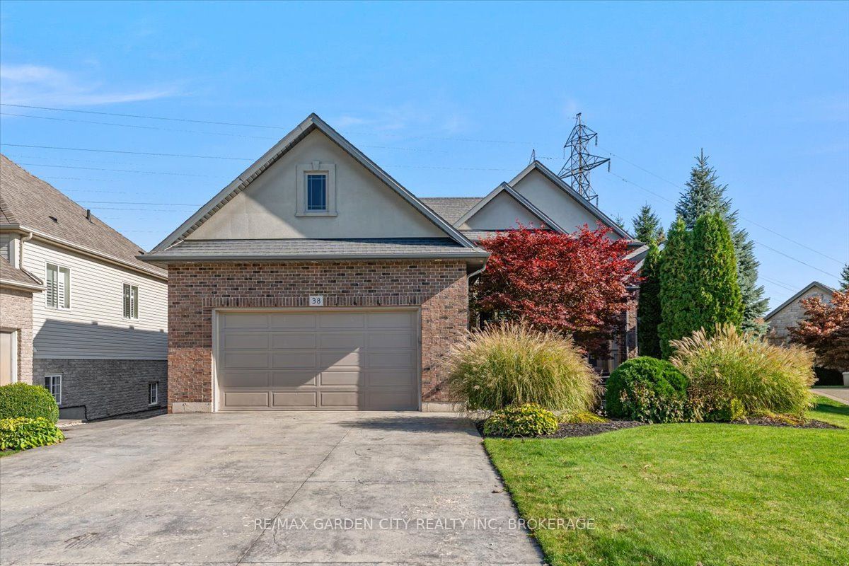 38 Addison Drive, St. Catharines, On L2s 4b7