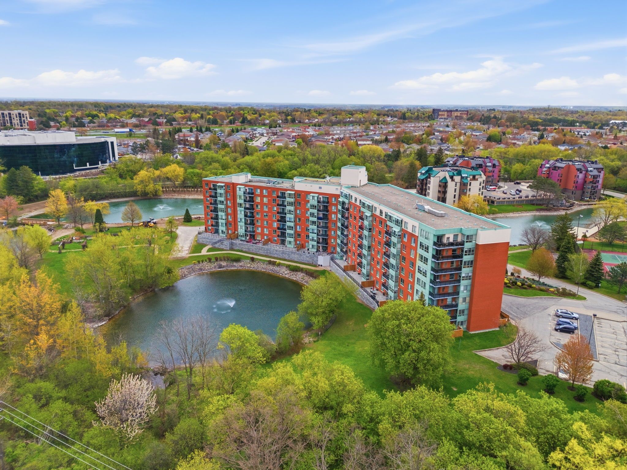 30 Blue Springs Drive 215, Waterloo, On N2j 4t2