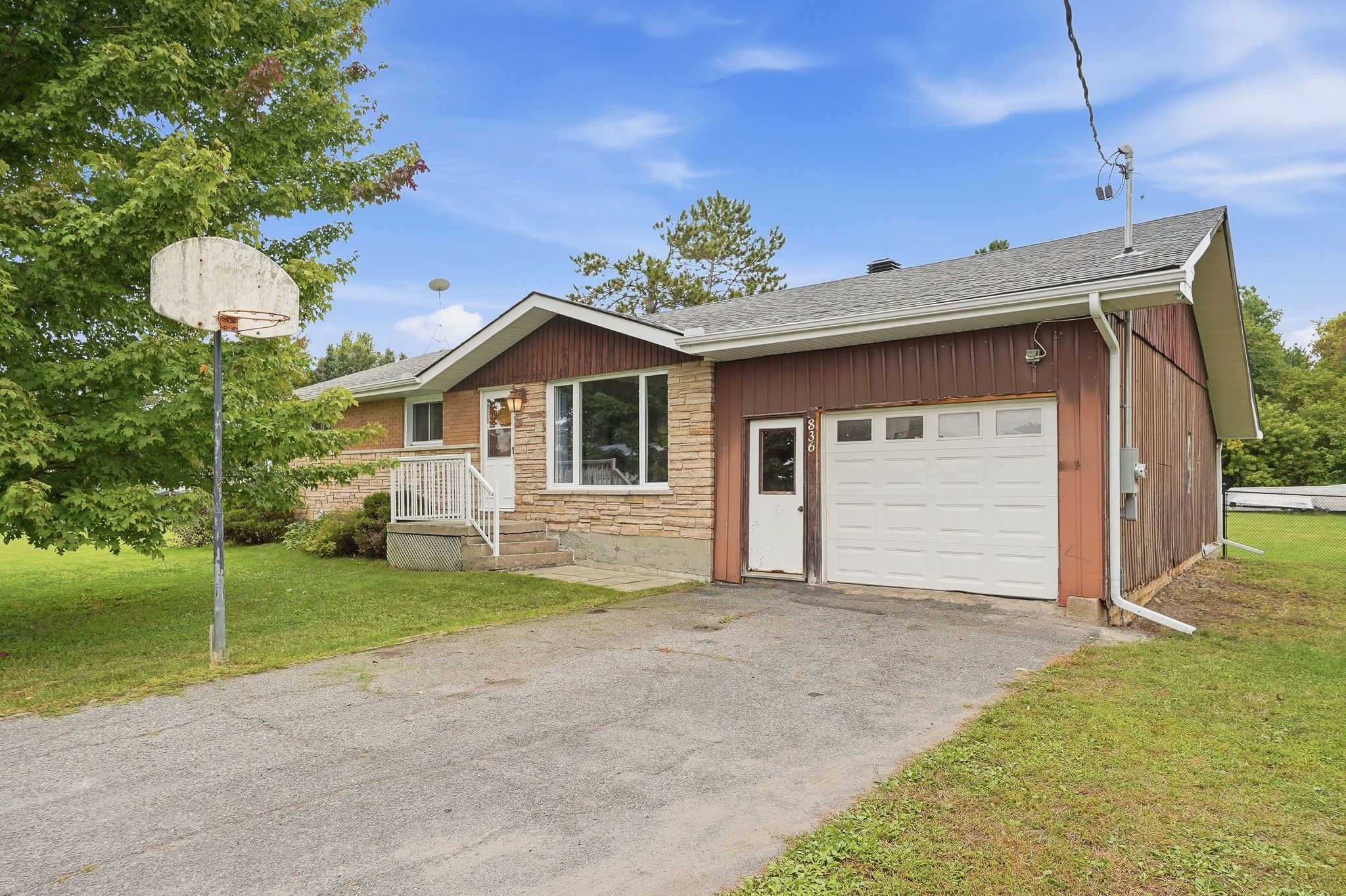 836 Cartier Street, Alfred And Plantagenet, On K0b 1c0