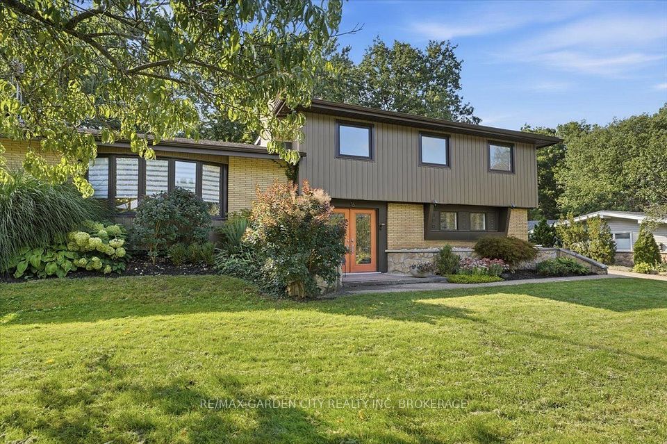 16 Pinecrest Court, Pelham, On L0s 1e0